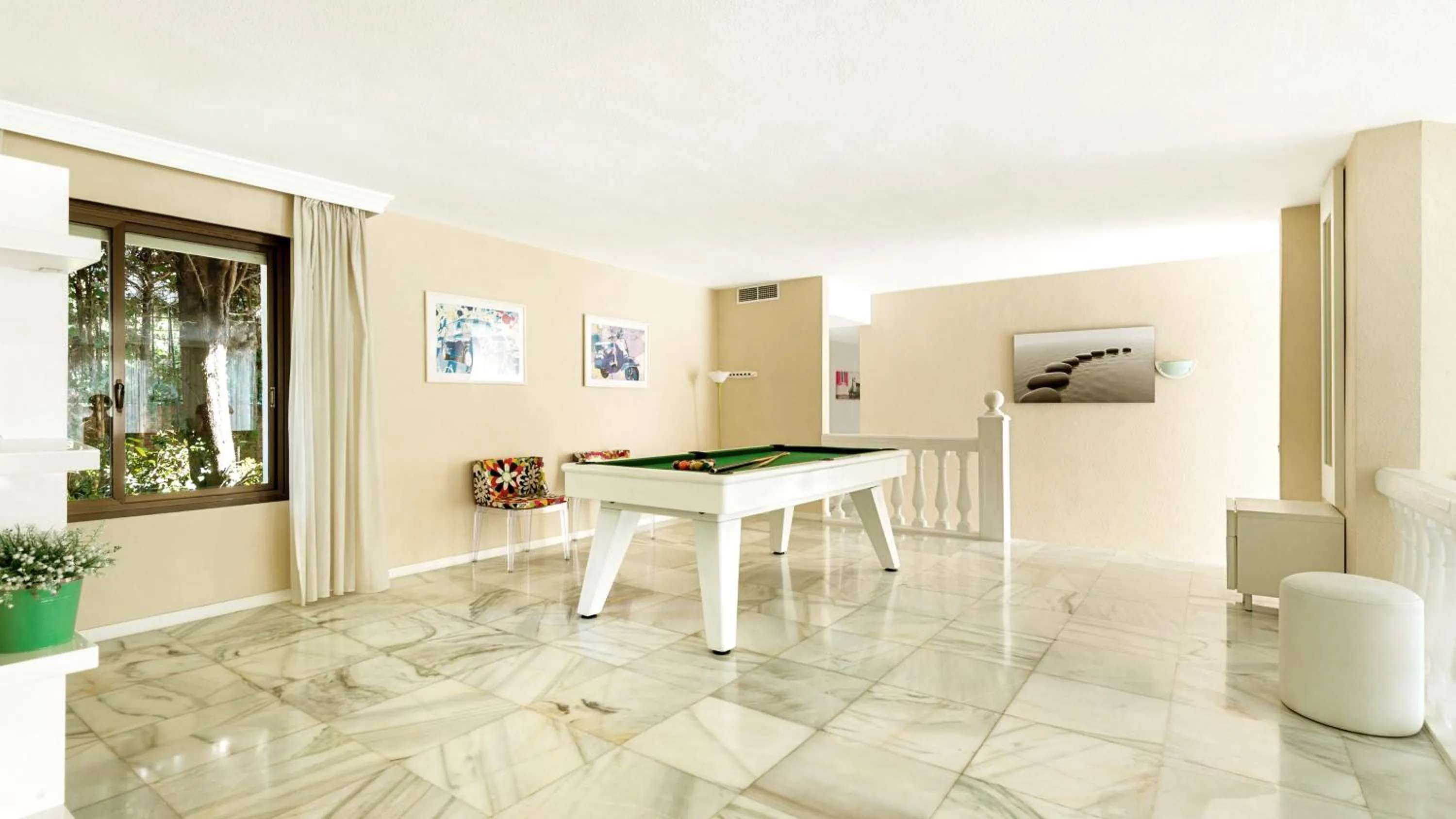 Billiard in Villa Marina