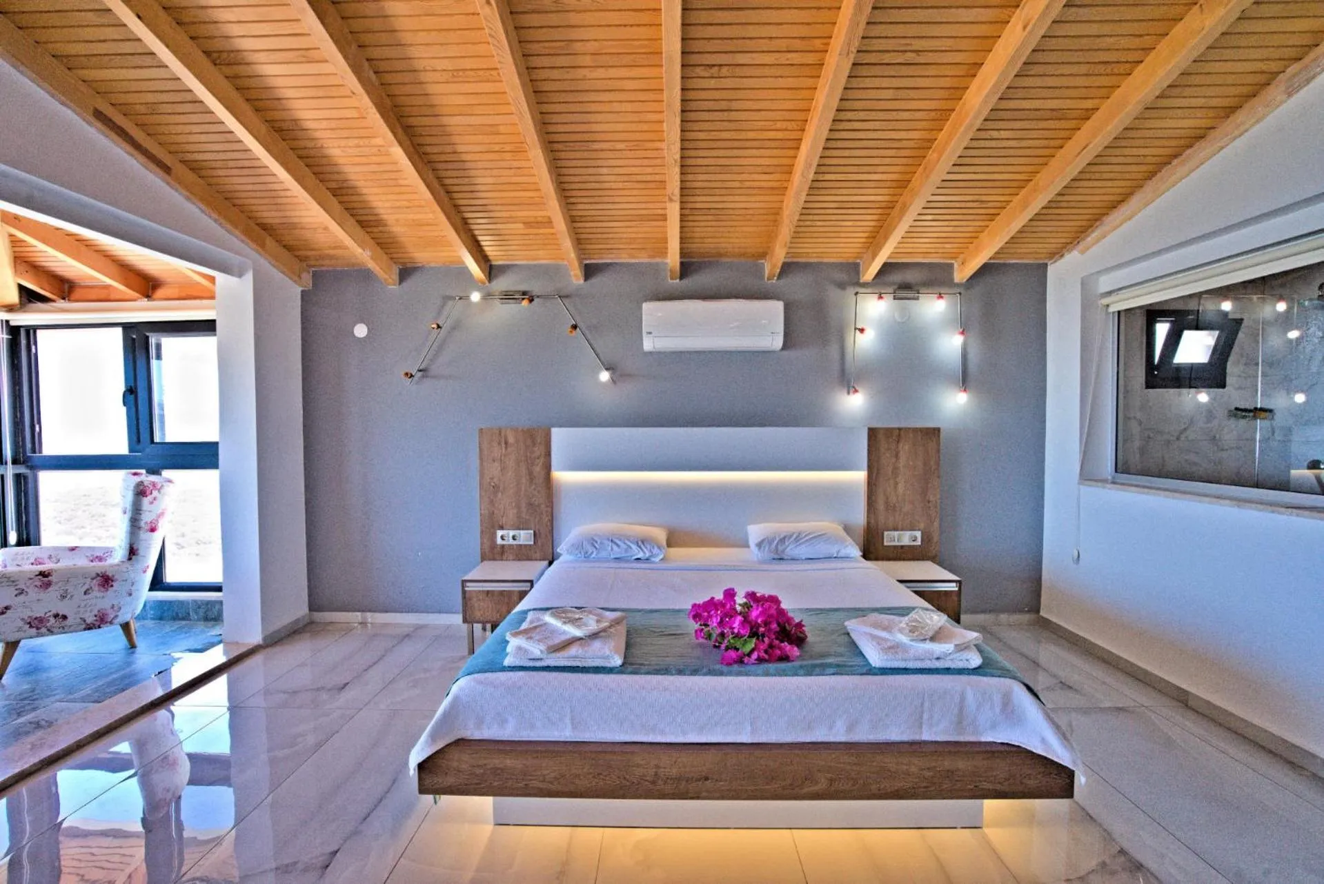 Bed in Stonehillkaş