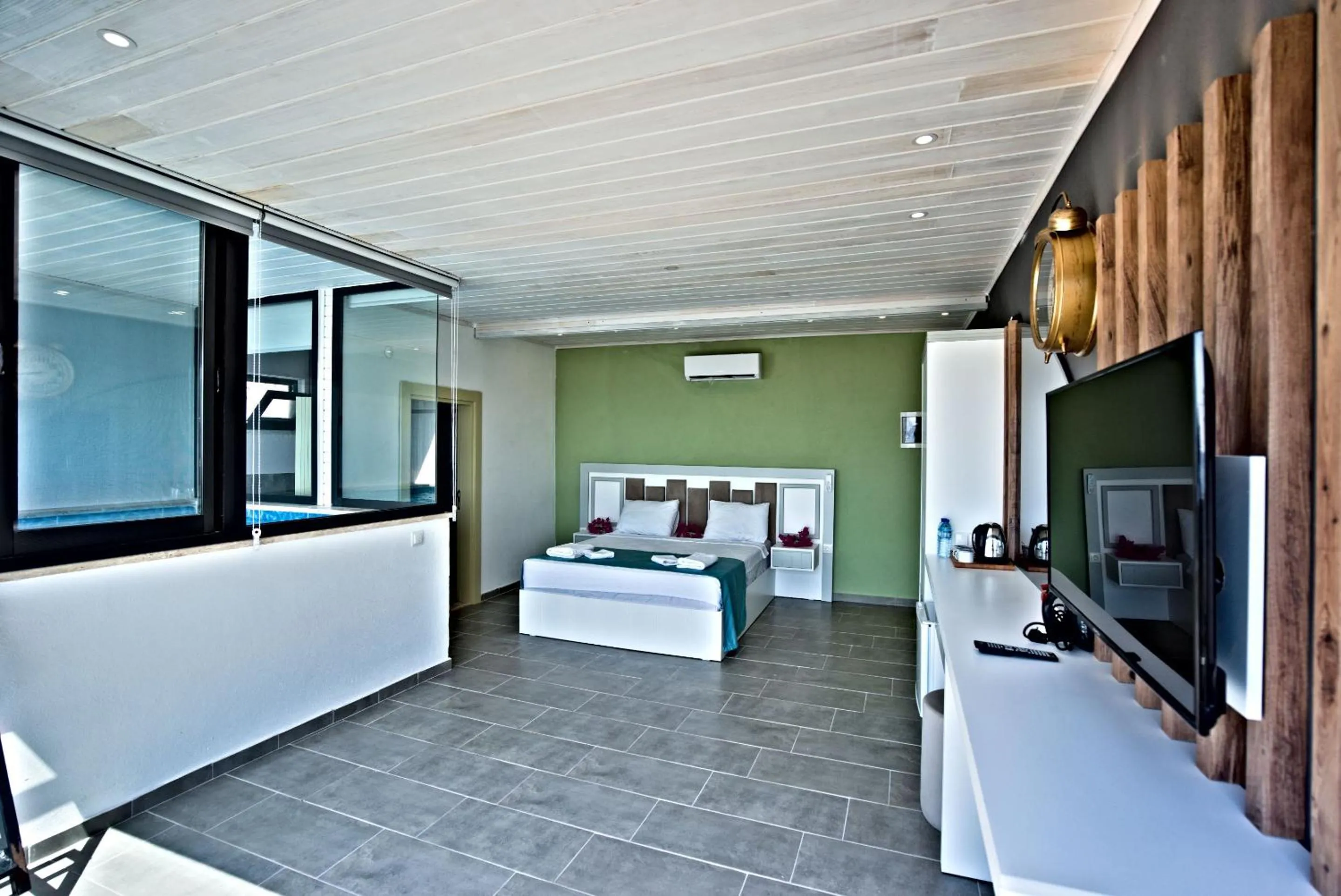 Photo of the whole room, Bed in Stonehillkaş