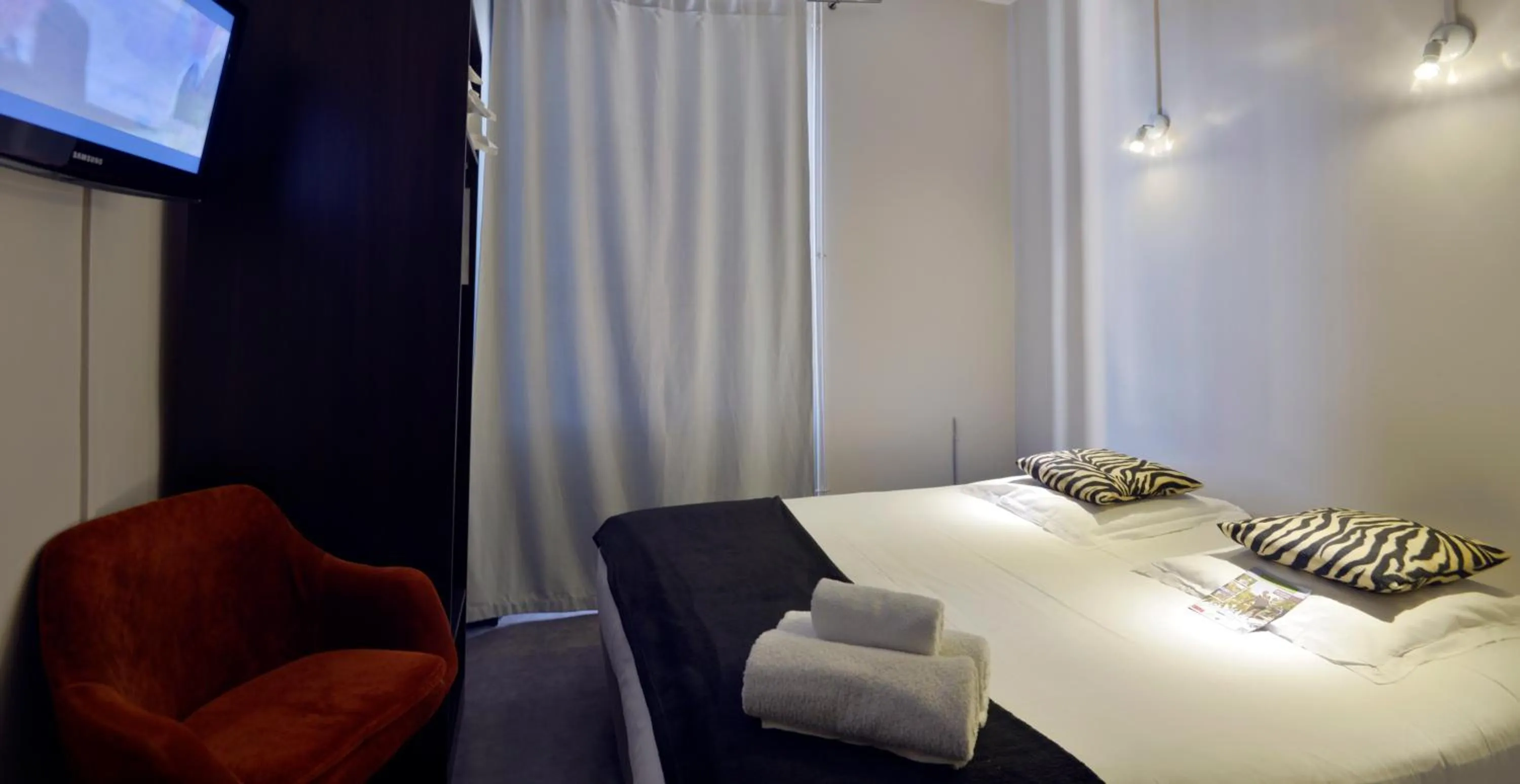 Property building in AU CHABICHOU