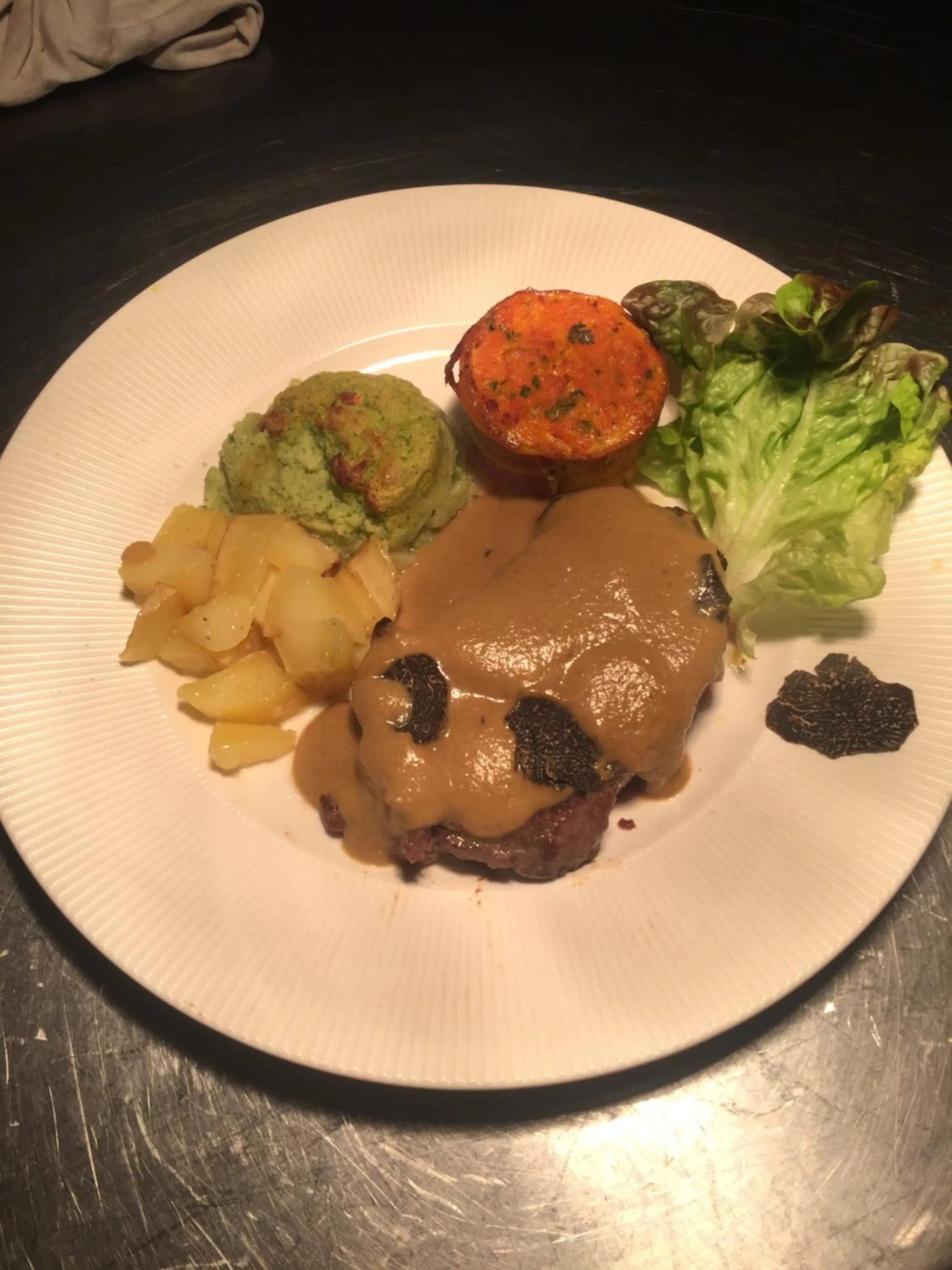 Food in AU CHABICHOU