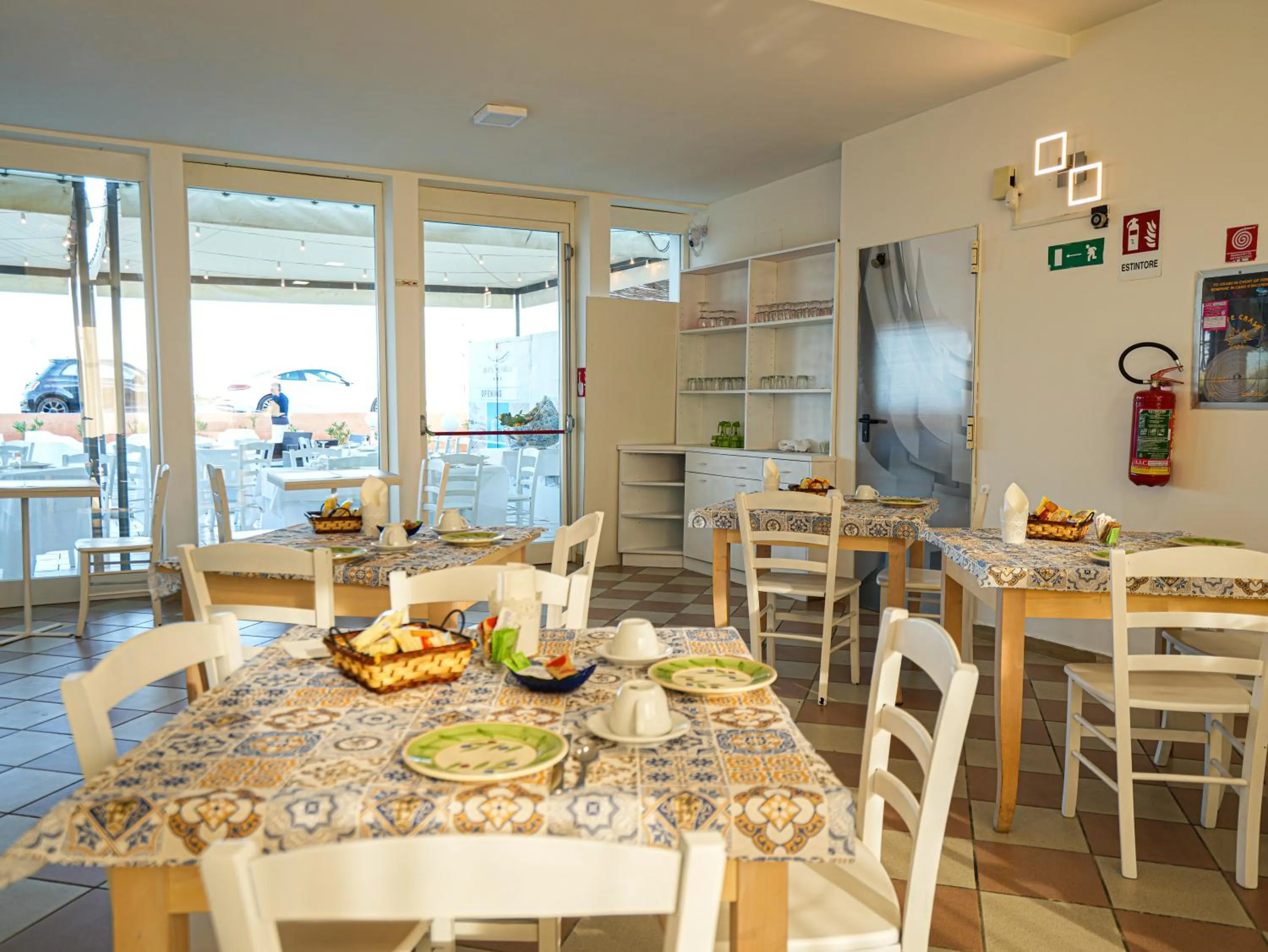 Restaurant/places to eat in Hotel Rivabella