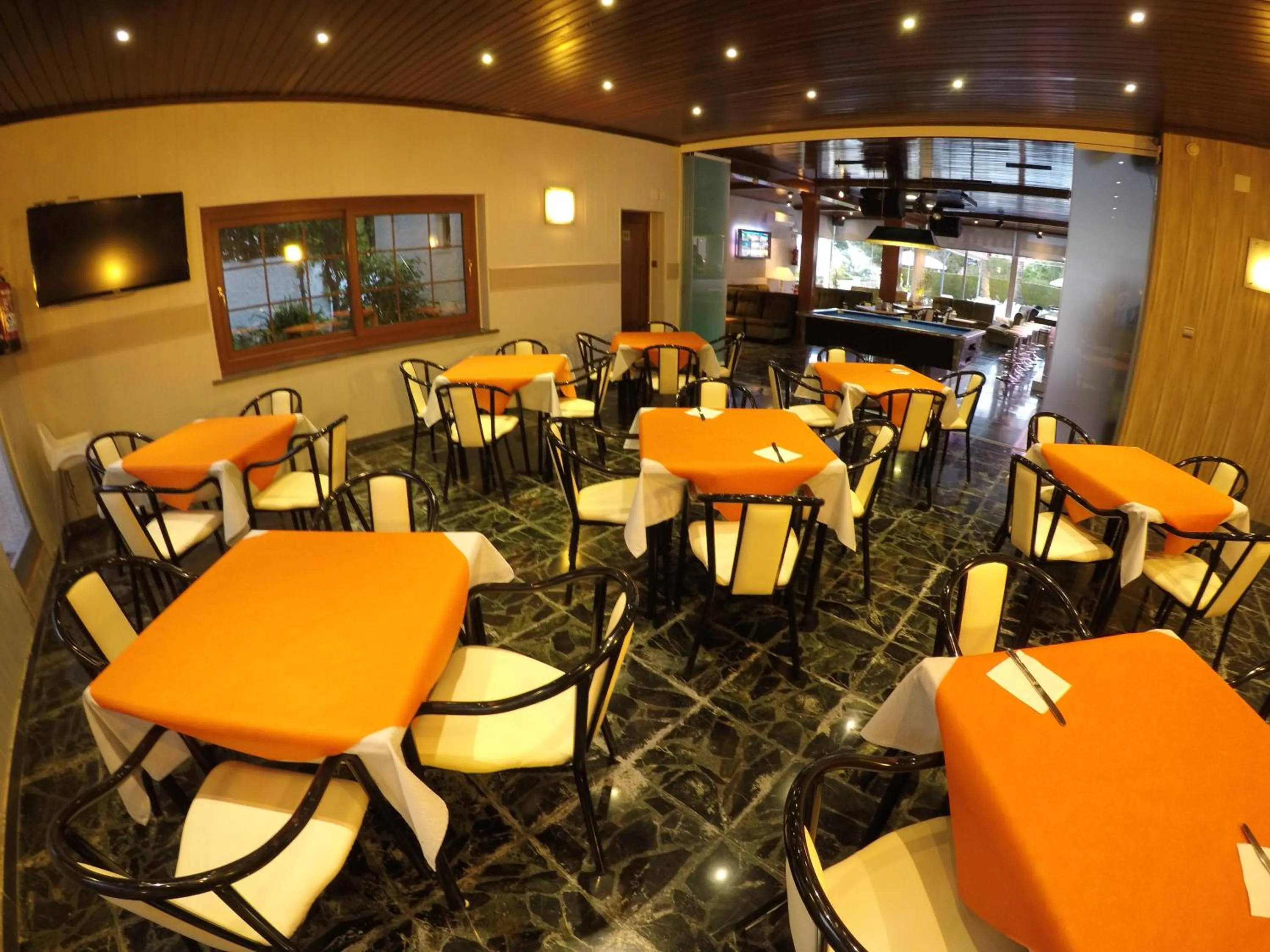 Restaurant/places to eat in Hotel Complejo Los Rosales