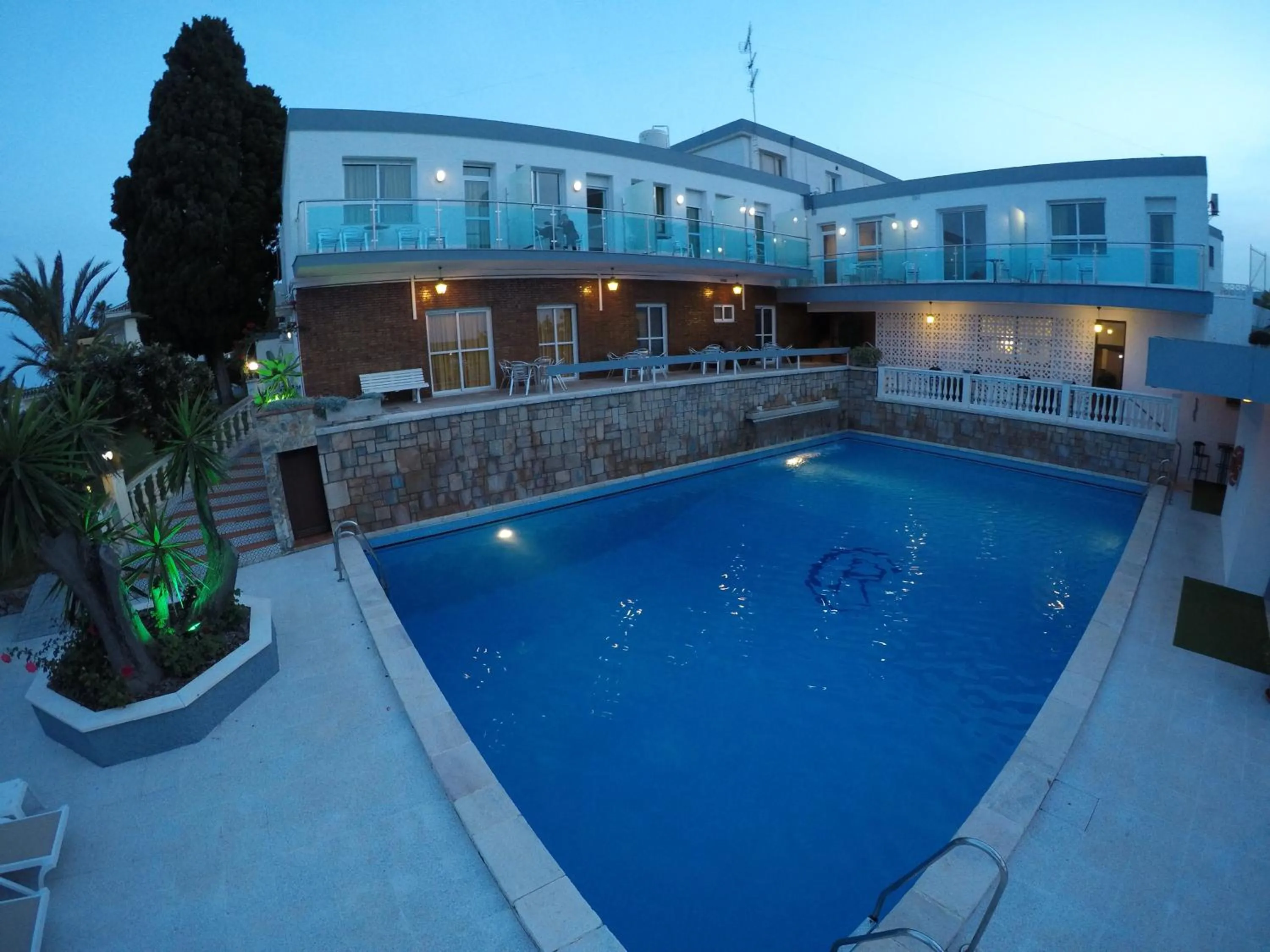 Swimming pool in Hotel Complejo Los Rosales