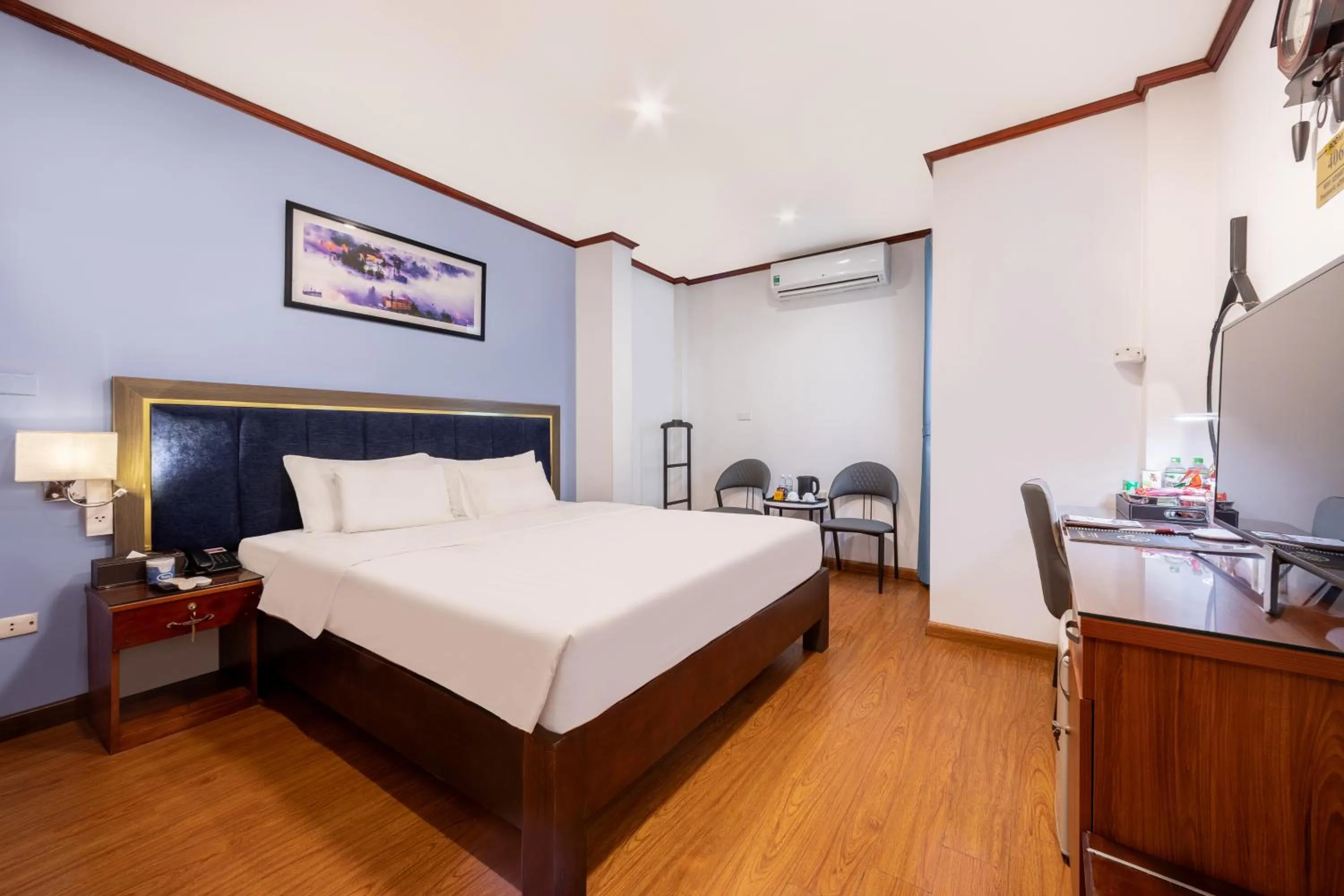 Photo of the whole room, Bed in A25 Hotel - 26 Hàng Nón