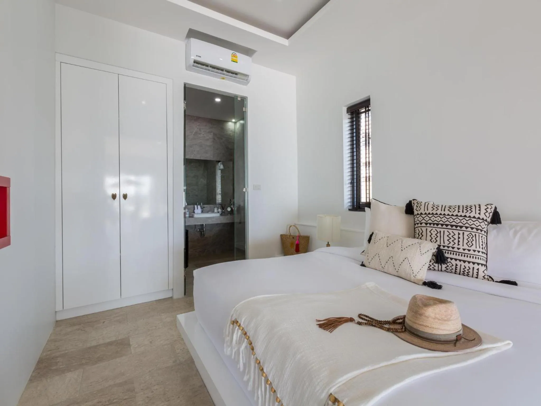 Bed in Skye Beach Koh Samui