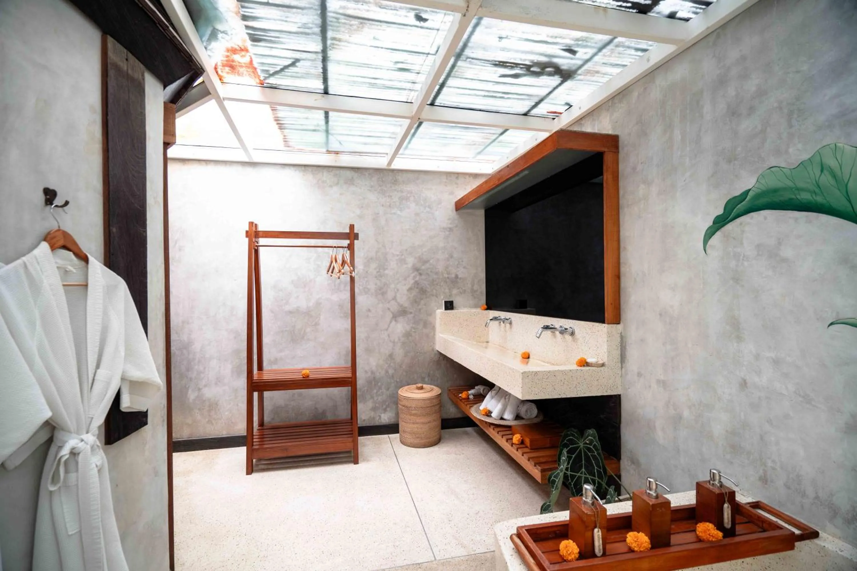 Bathroom in The Sender Pool Suites