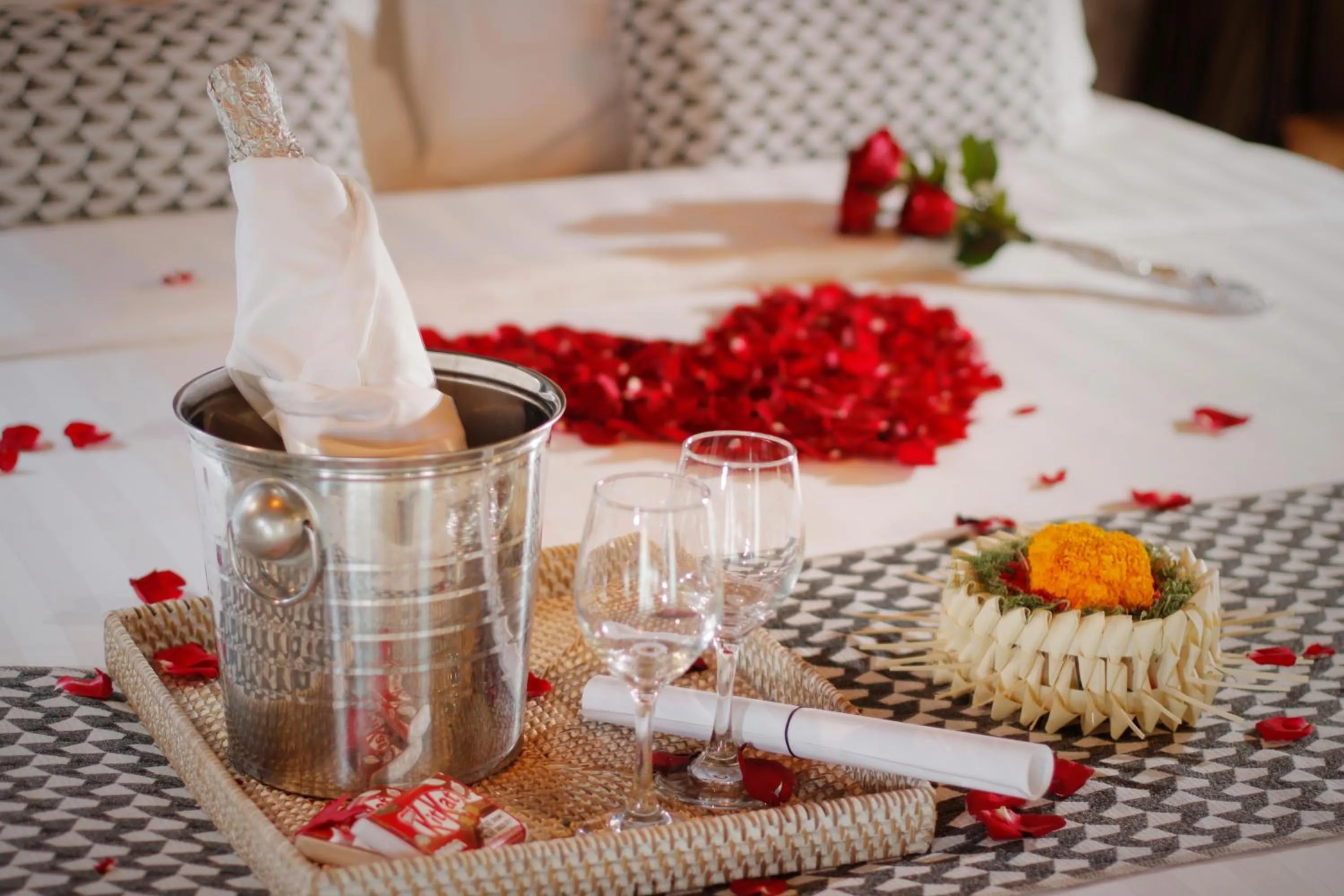 Bedroom in The Sender Pool Suites