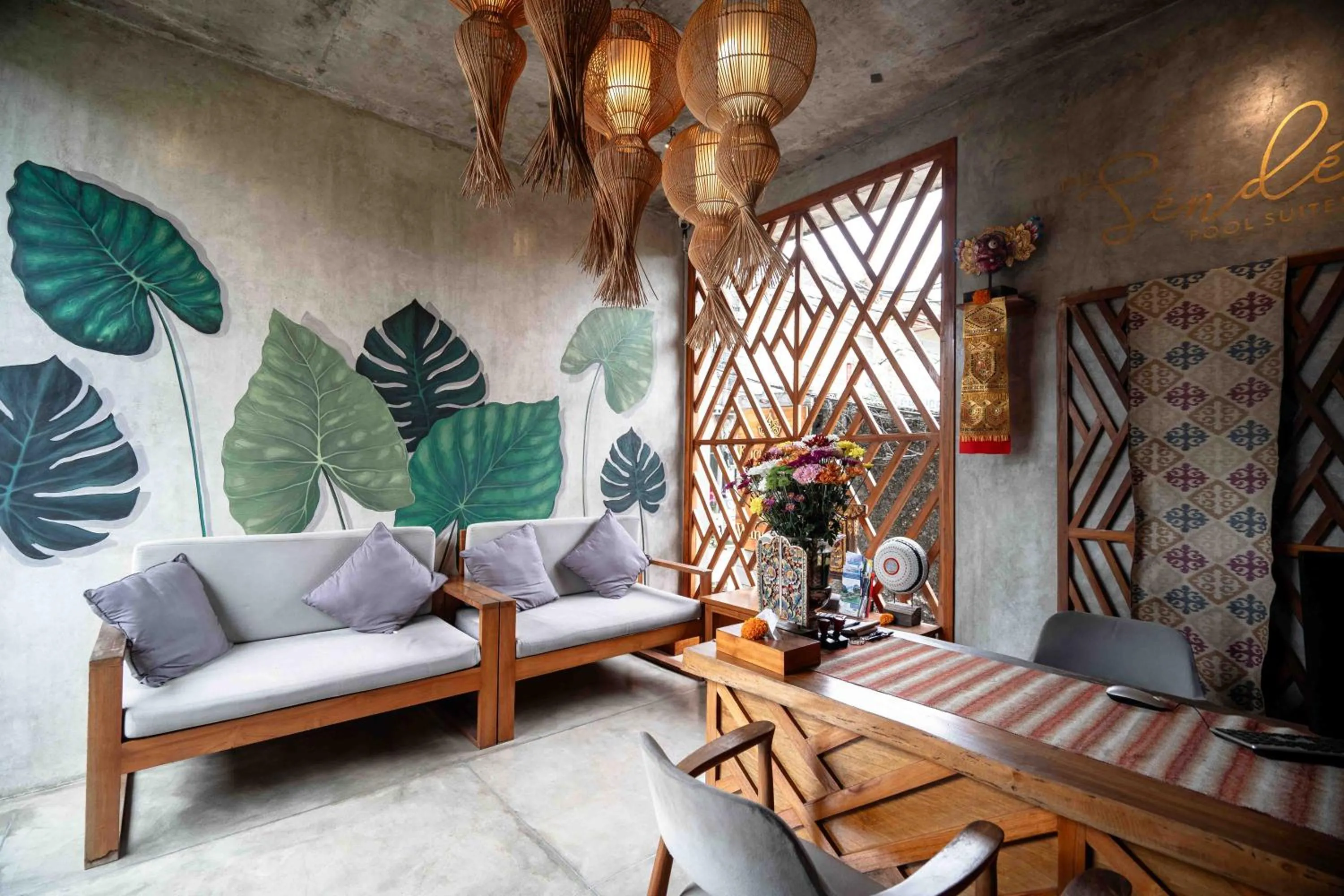 Lobby or reception in The Sender Pool Suites