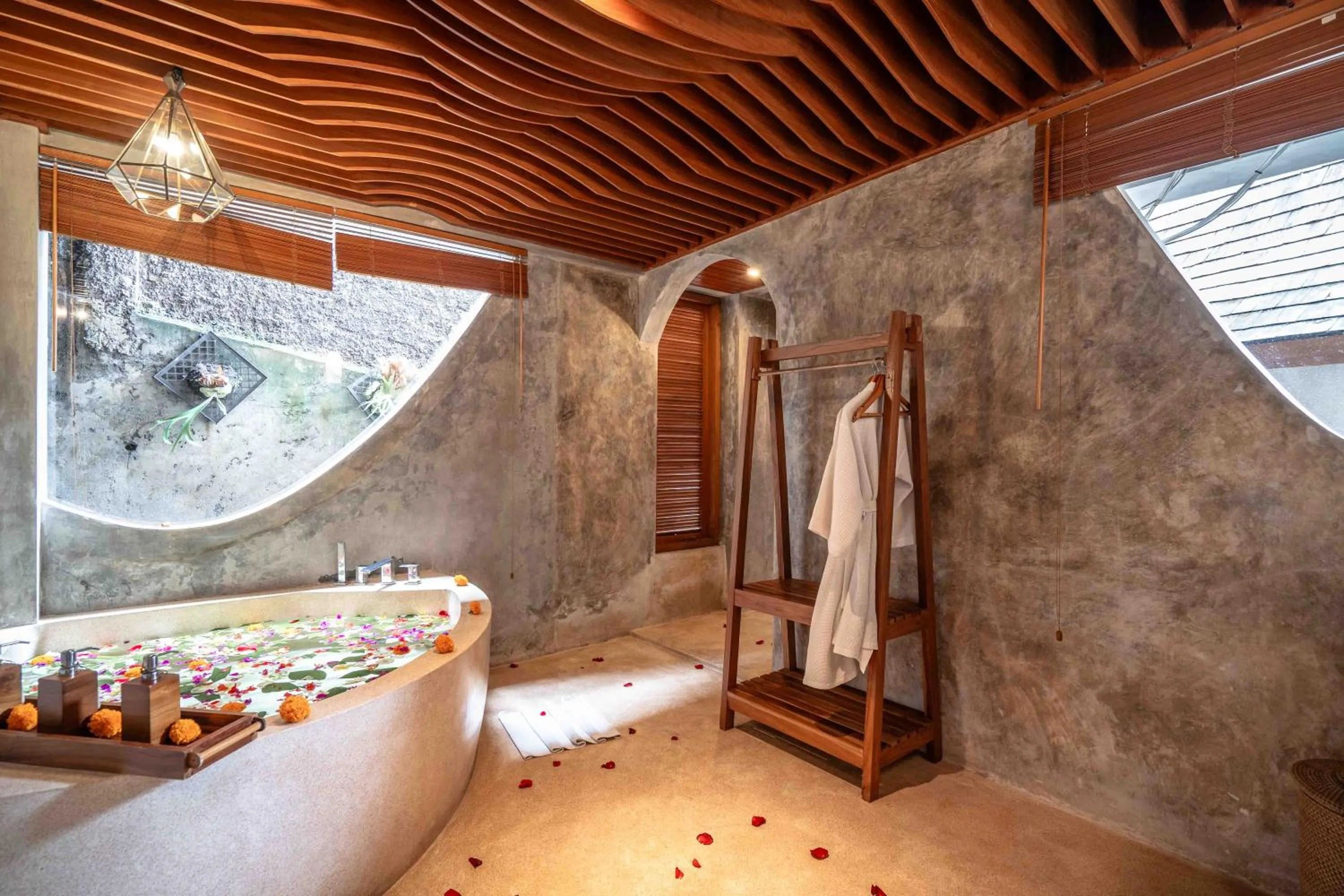 Bathroom in The Sender Pool Suites