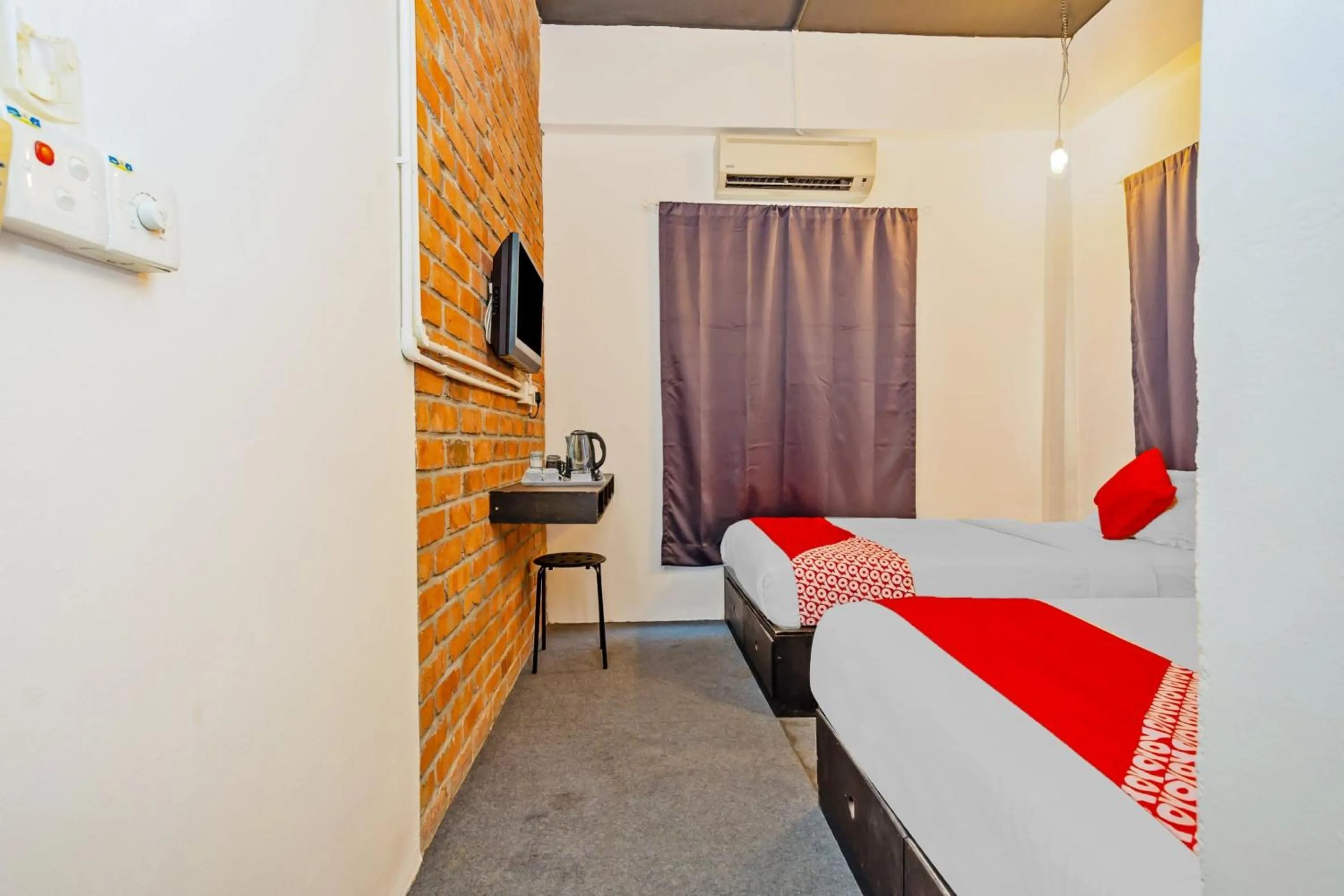 Bedroom, Bed in Hotel O Zzz Hotel