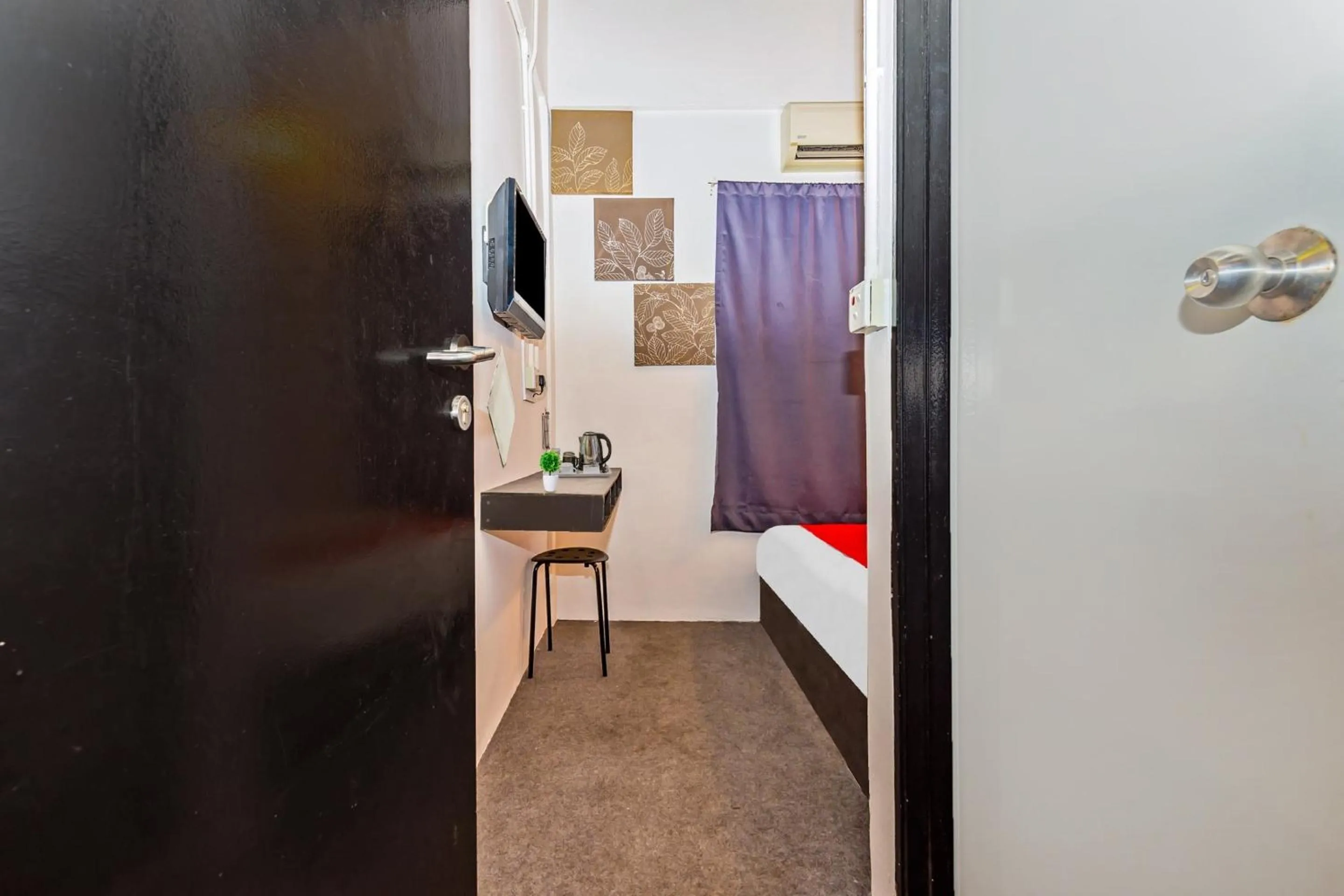 Bedroom in Hotel O Zzz Hotel