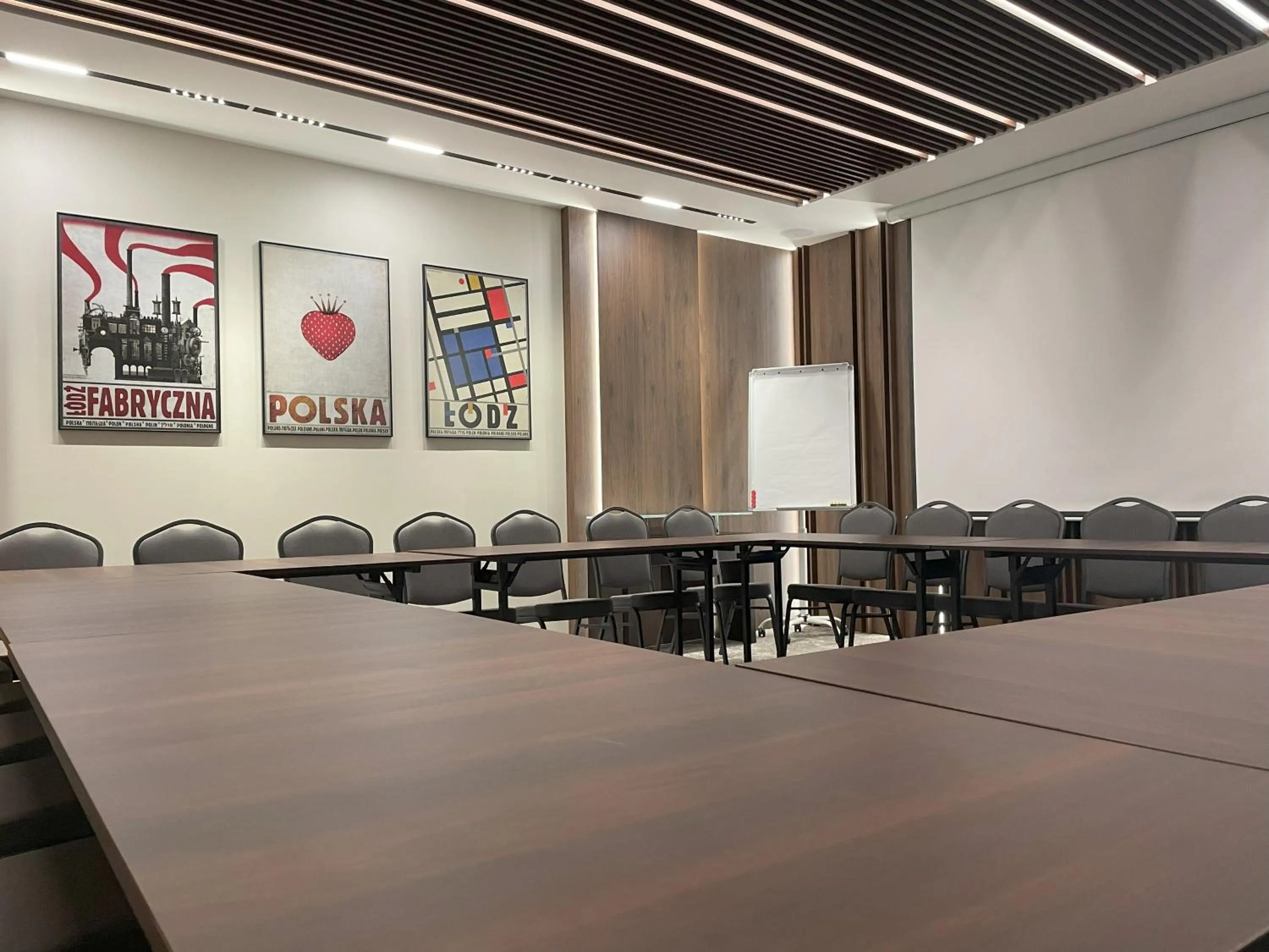 Meeting/conference room in Piotrkowska 89 Residence