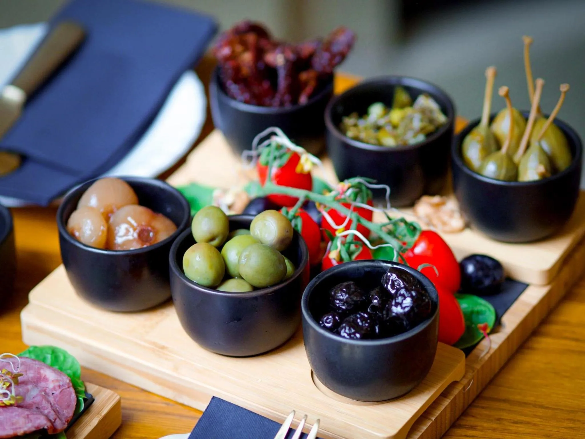 Restaurant/places to eat in Piotrkowska 89 Residence