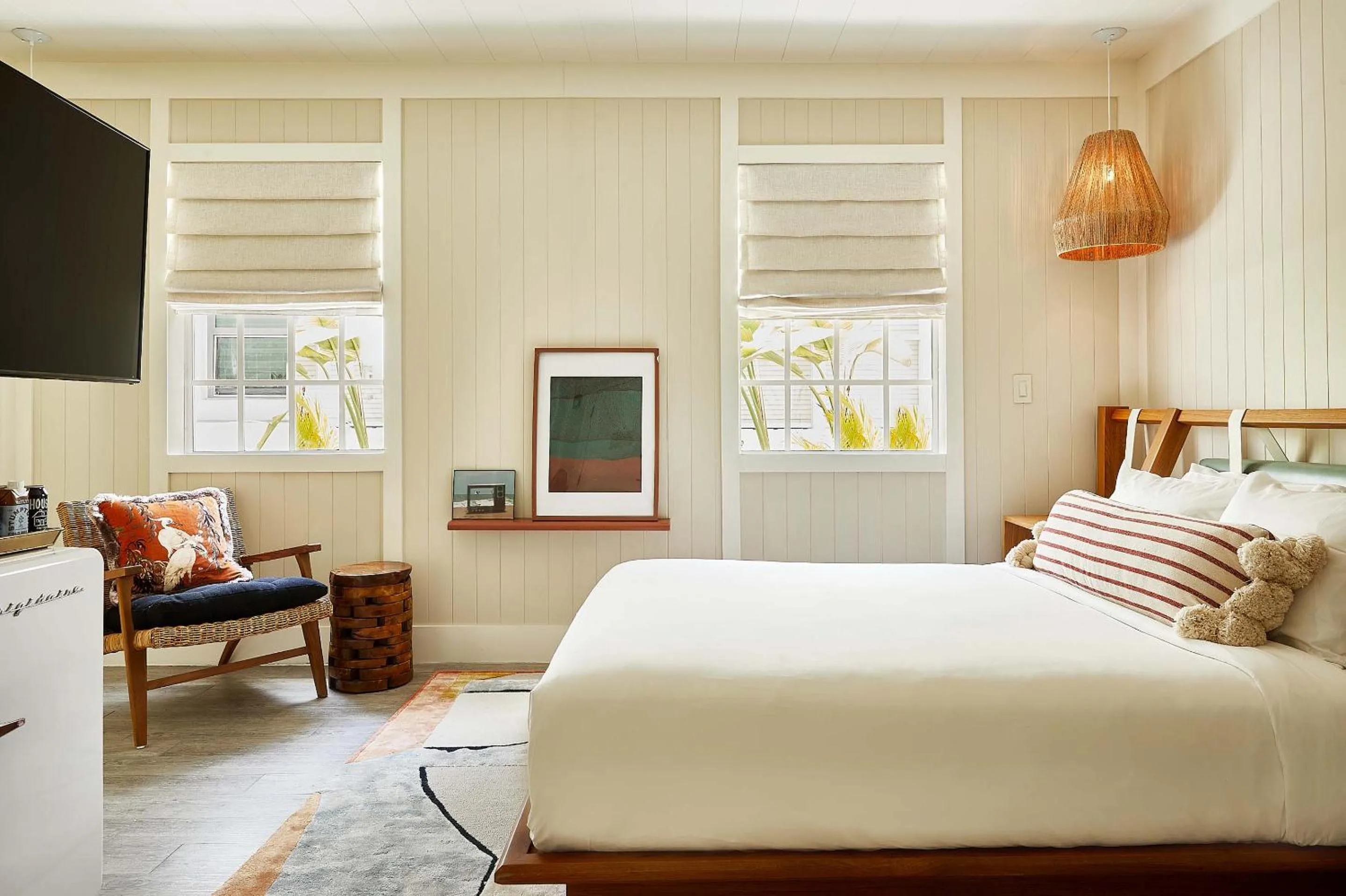 Photo of the whole room in Life House, South of Fifth