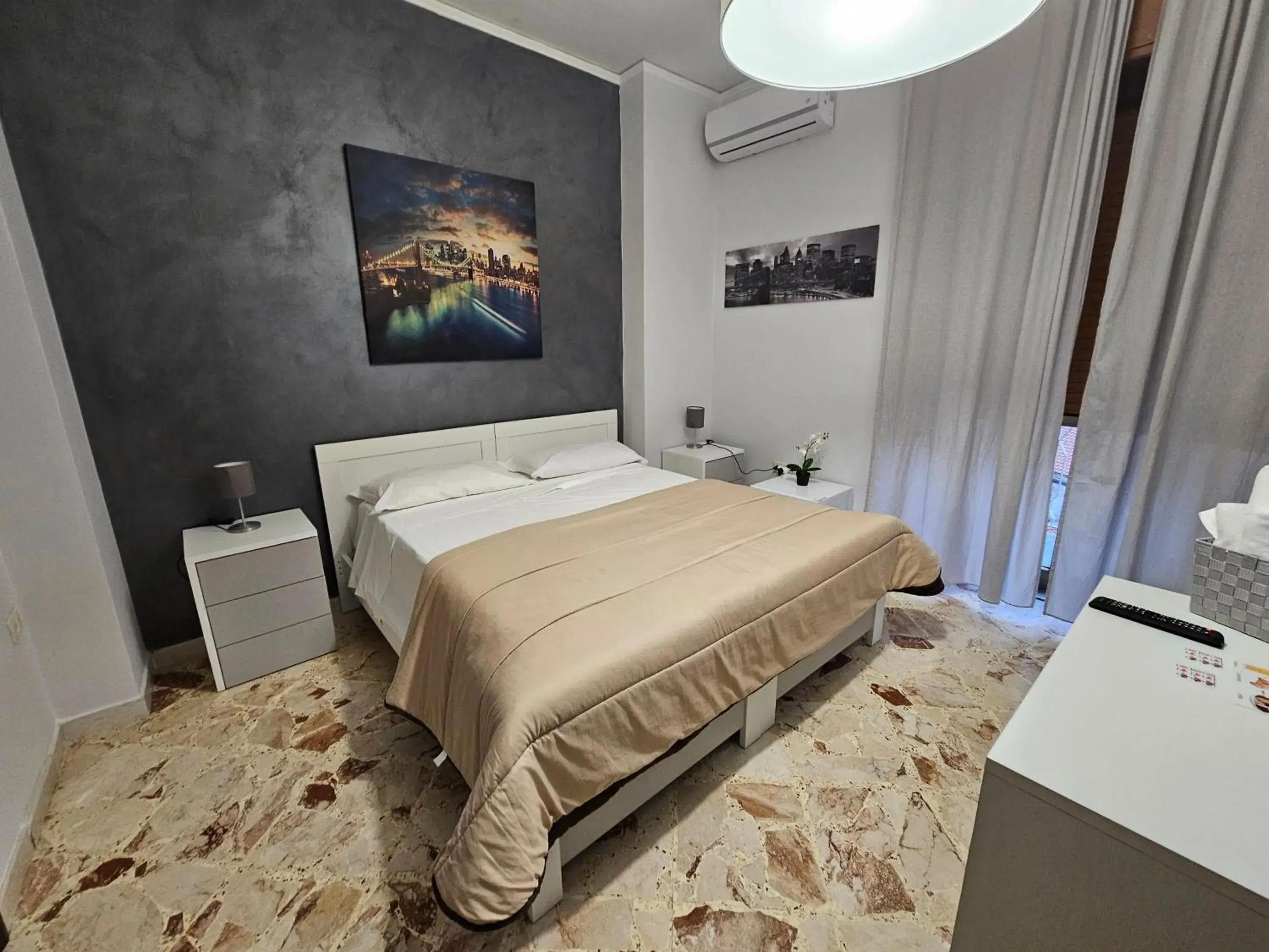 Double Room with Private Bathroom in B&B dei Rota Affittacamere Mercato San Severino Salerno Double Room with Private Bathroom in B&B dei Rota Affittacamere Mercato San Severino Salerno