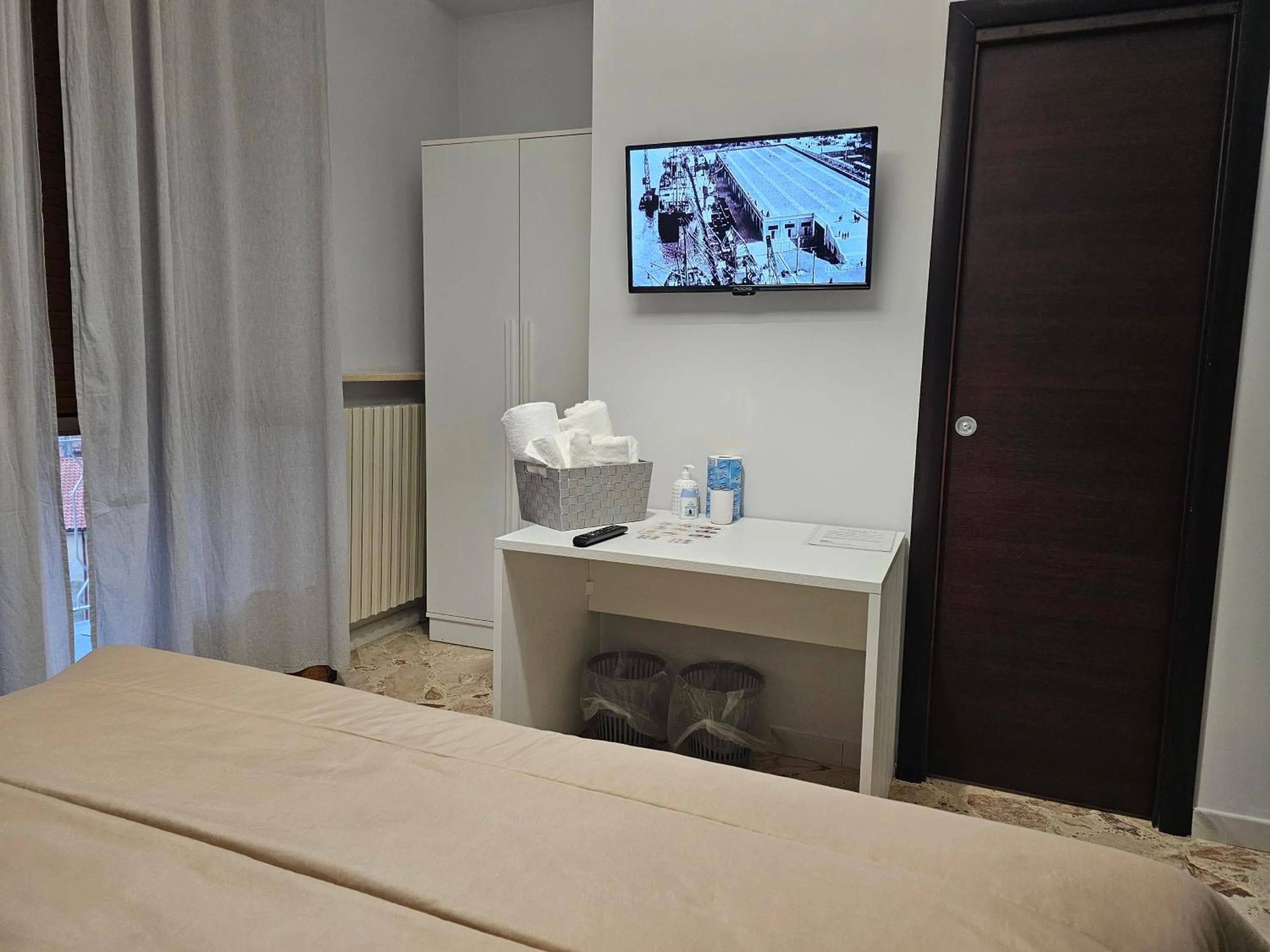 Bed in B&B dei Rota Affittacamere Mercato San Severino Salerno