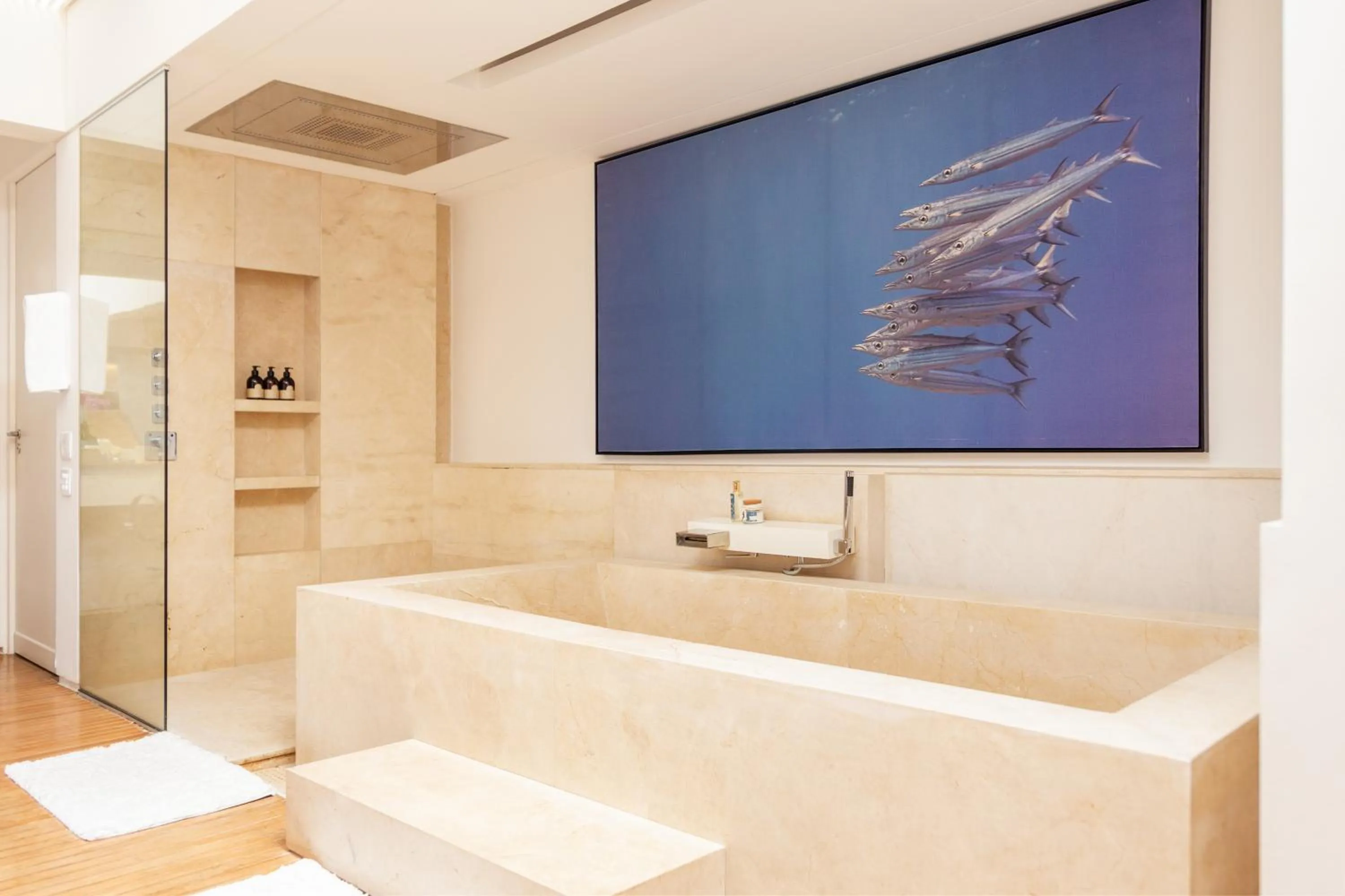 Bath in Zendaya Resort Beach Sport & Spa