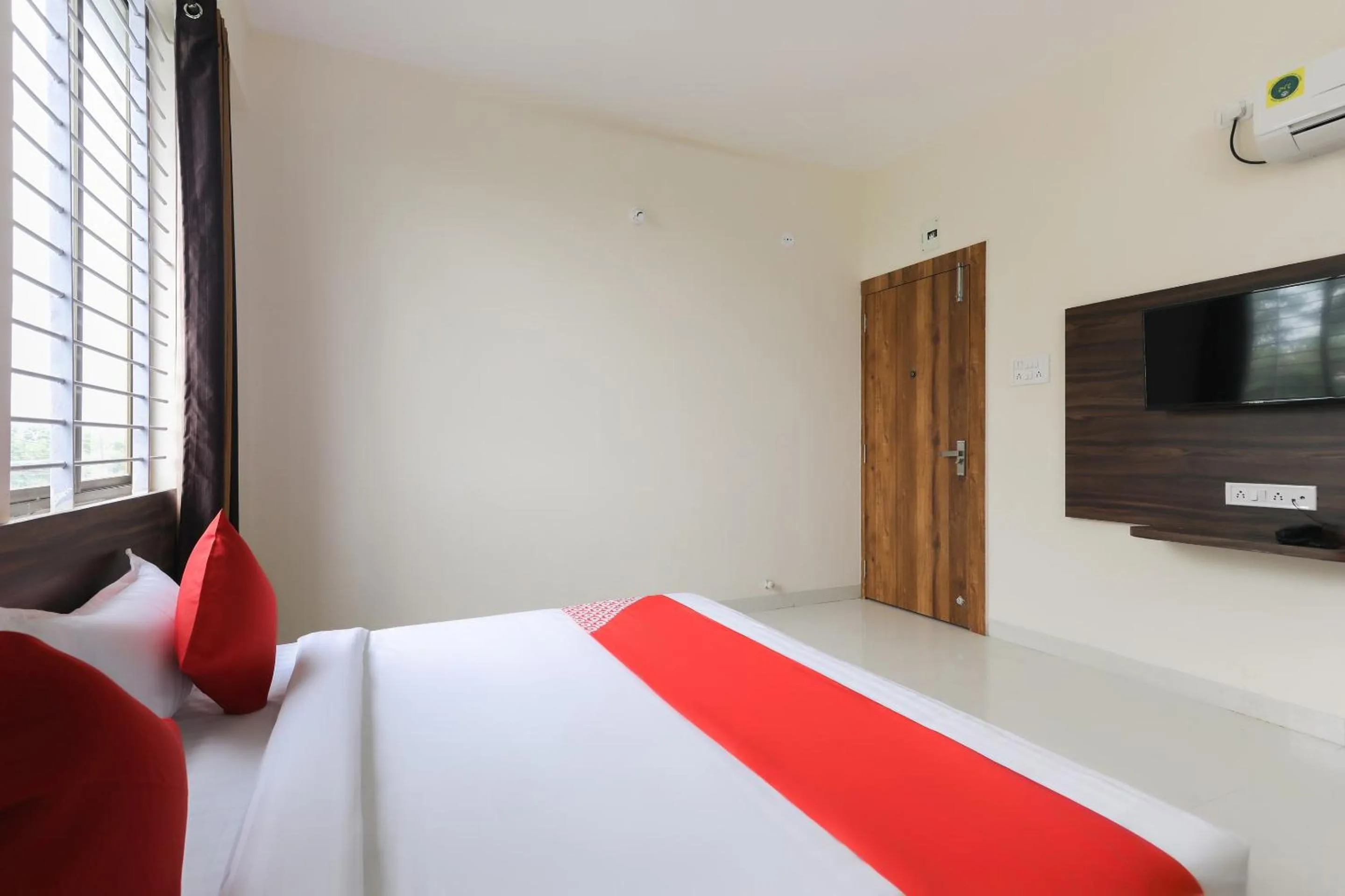 Bedroom, Bed in Hotel O La Flora