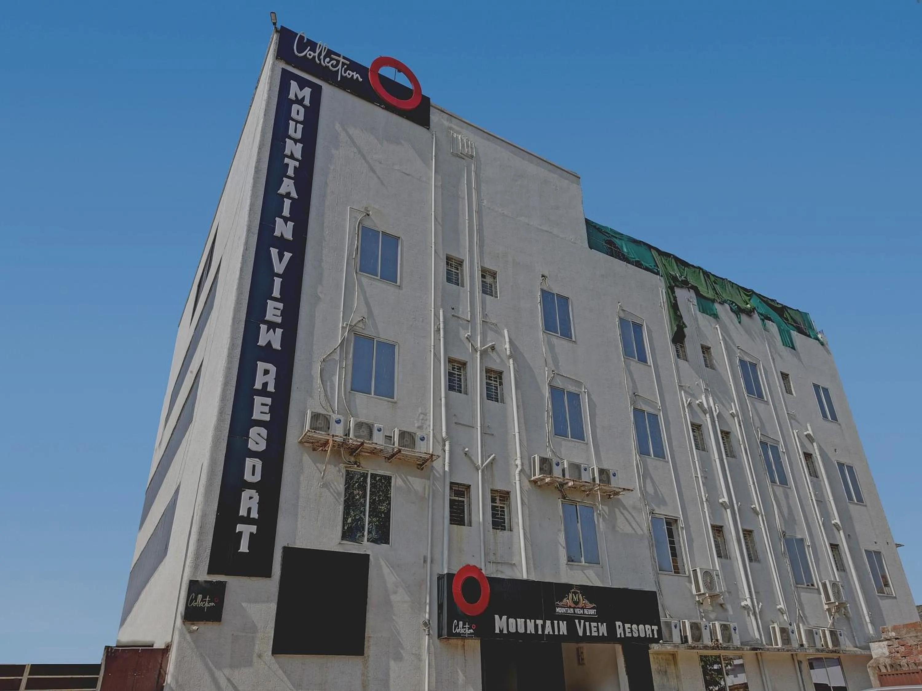 Facade/entrance in Super Collection O Mountain View Resort