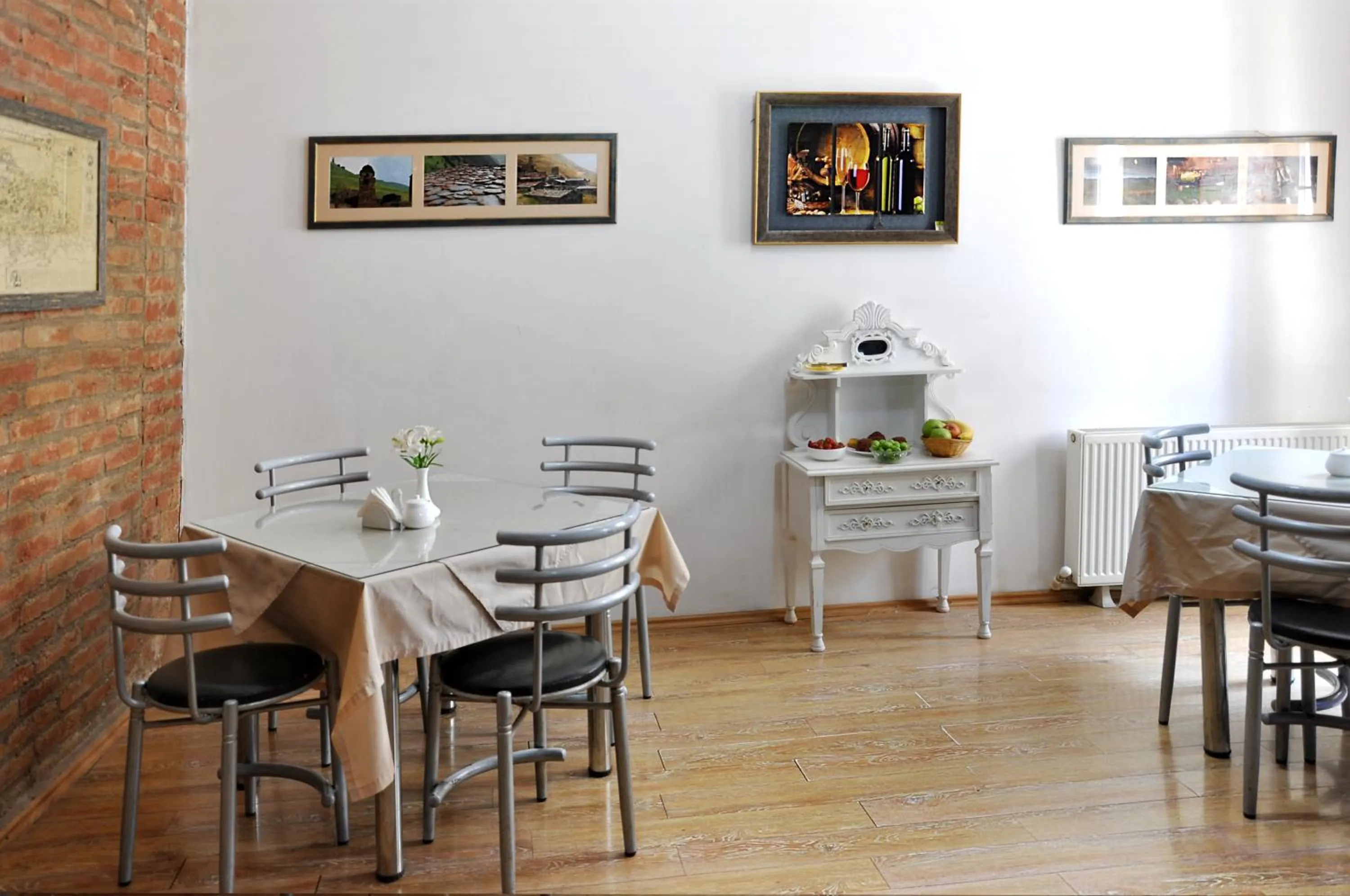 Buffet breakfast in Hotel Corner