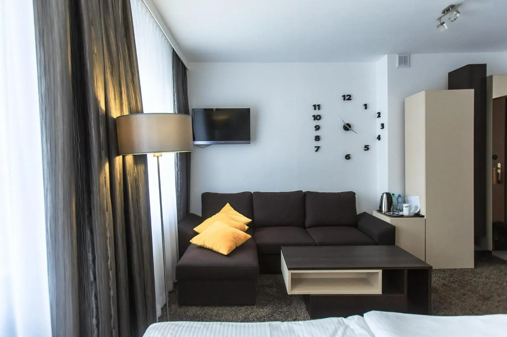 Superior Double Room with Sofa - single occupancy in Hotel Ratuszowy Superior Double Room with Sofa - single occupancy in Hotel Ratuszowy