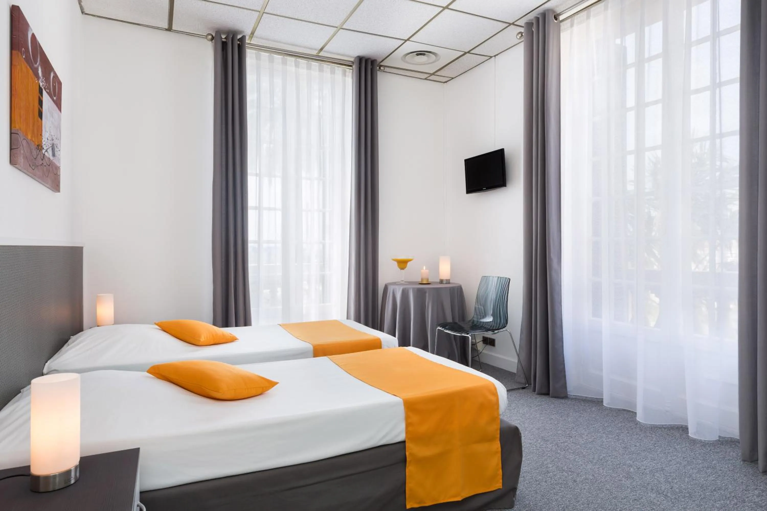 TV and multimedia, Bed in Hotel El Paradiso