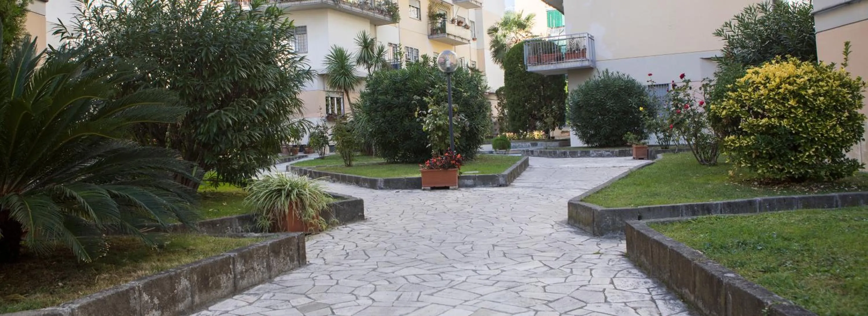 Property building in Dreams Of Rome