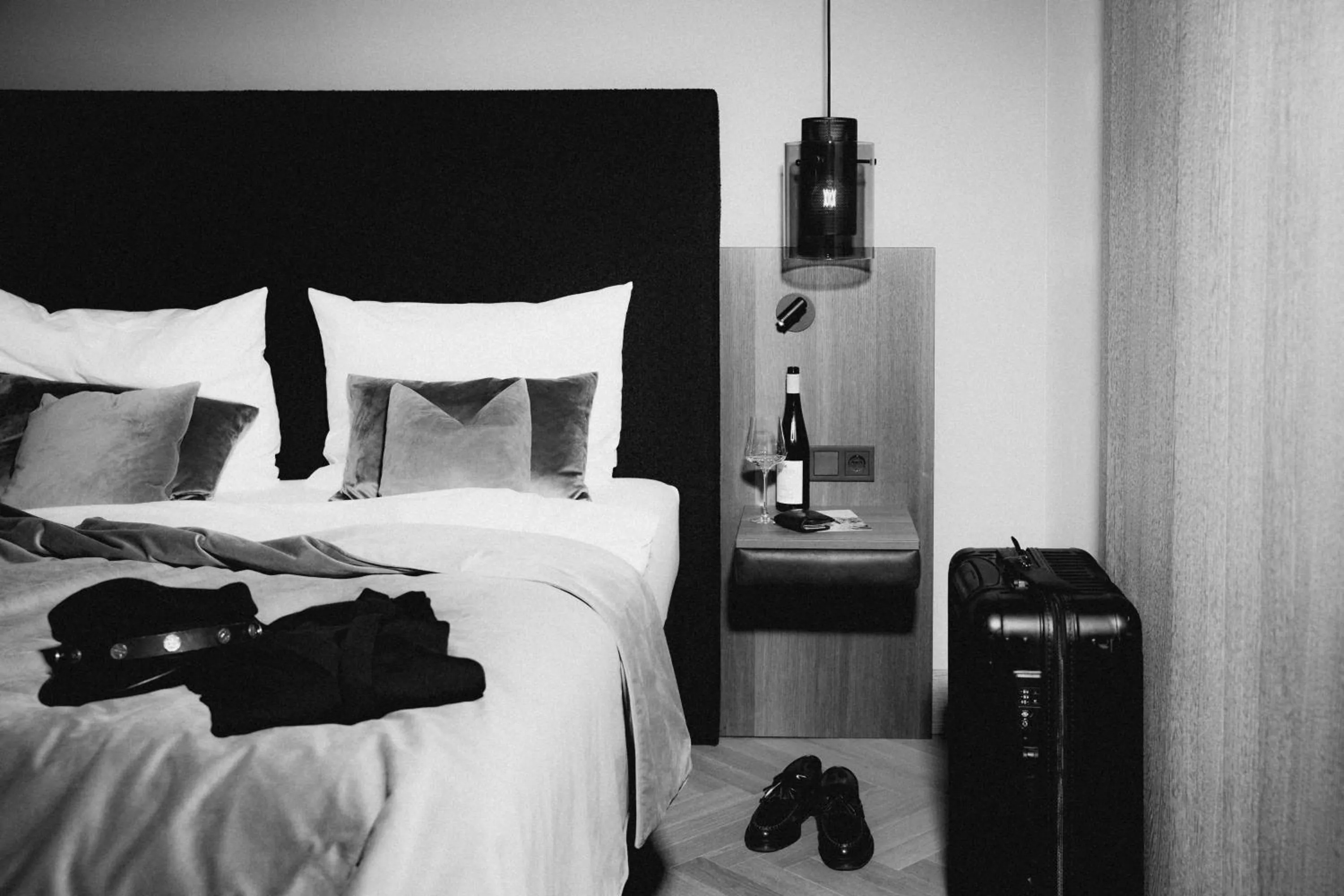 Photo of the whole room, Bed in zumOXN