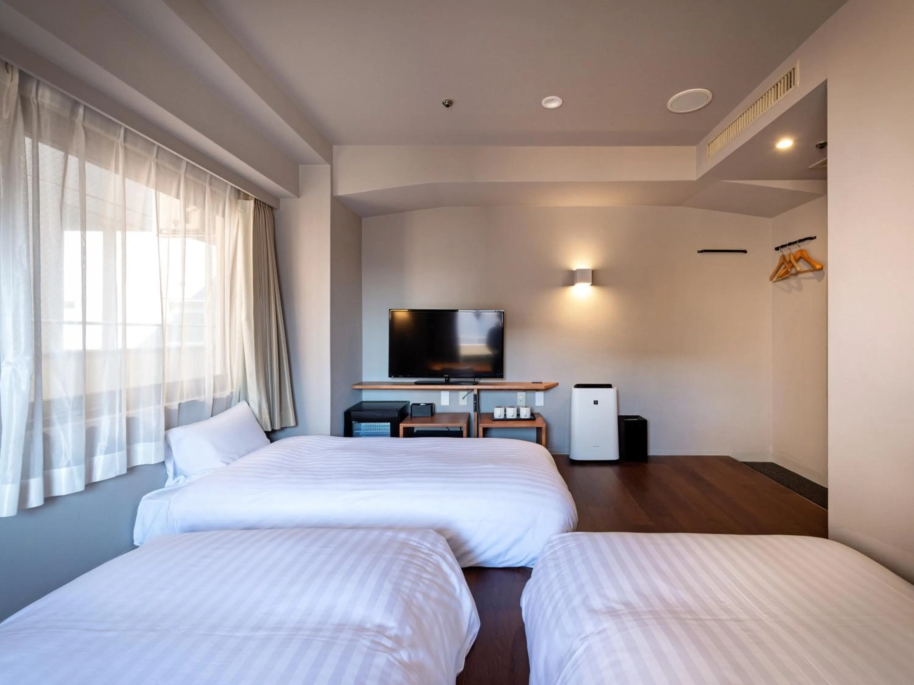 Photo of the whole room, Bed in EN HOTEL Kyoto