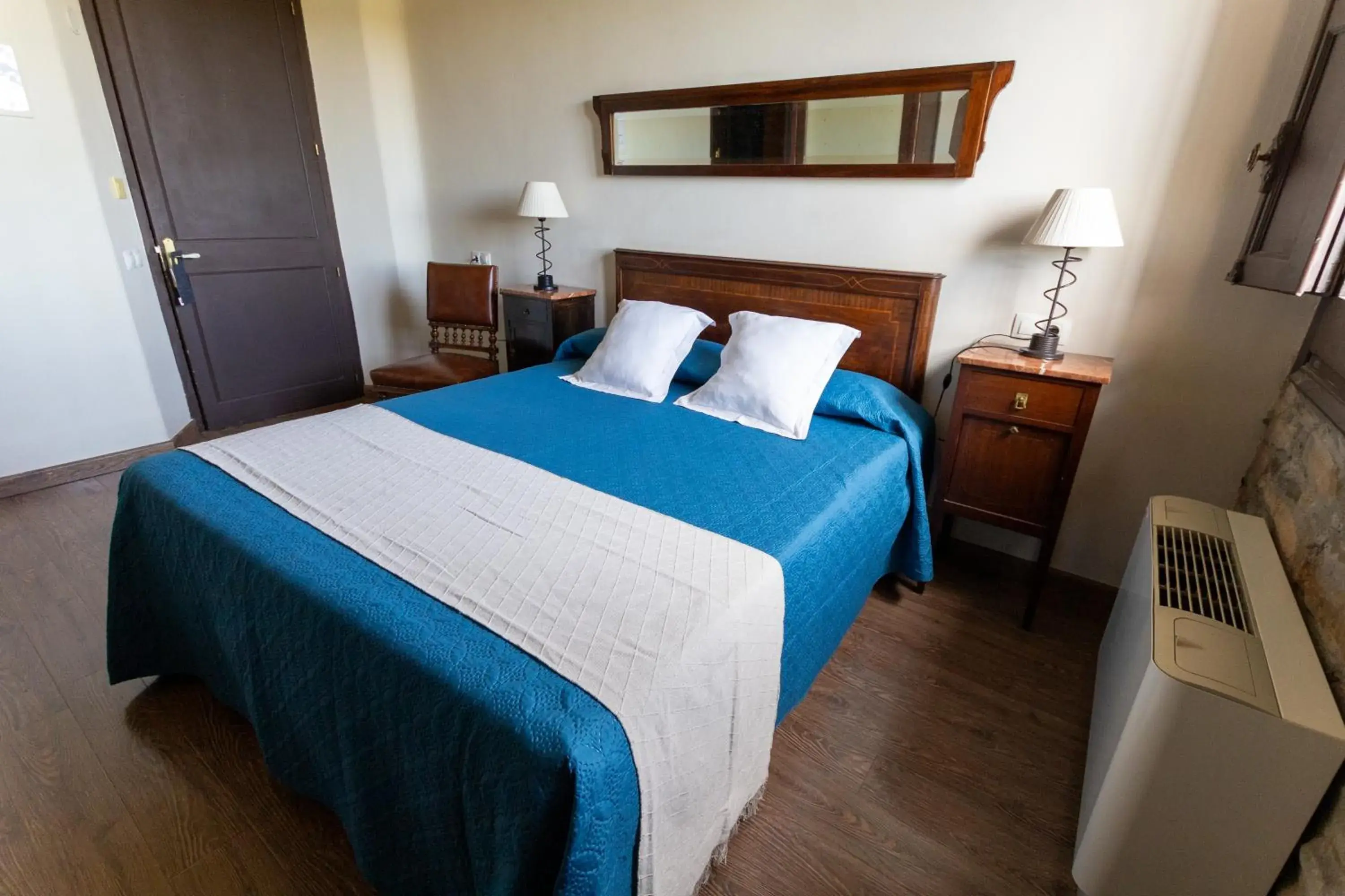 Double or Twin Room in La Torre del Vilar Double or Twin Room in La Torre del Vilar