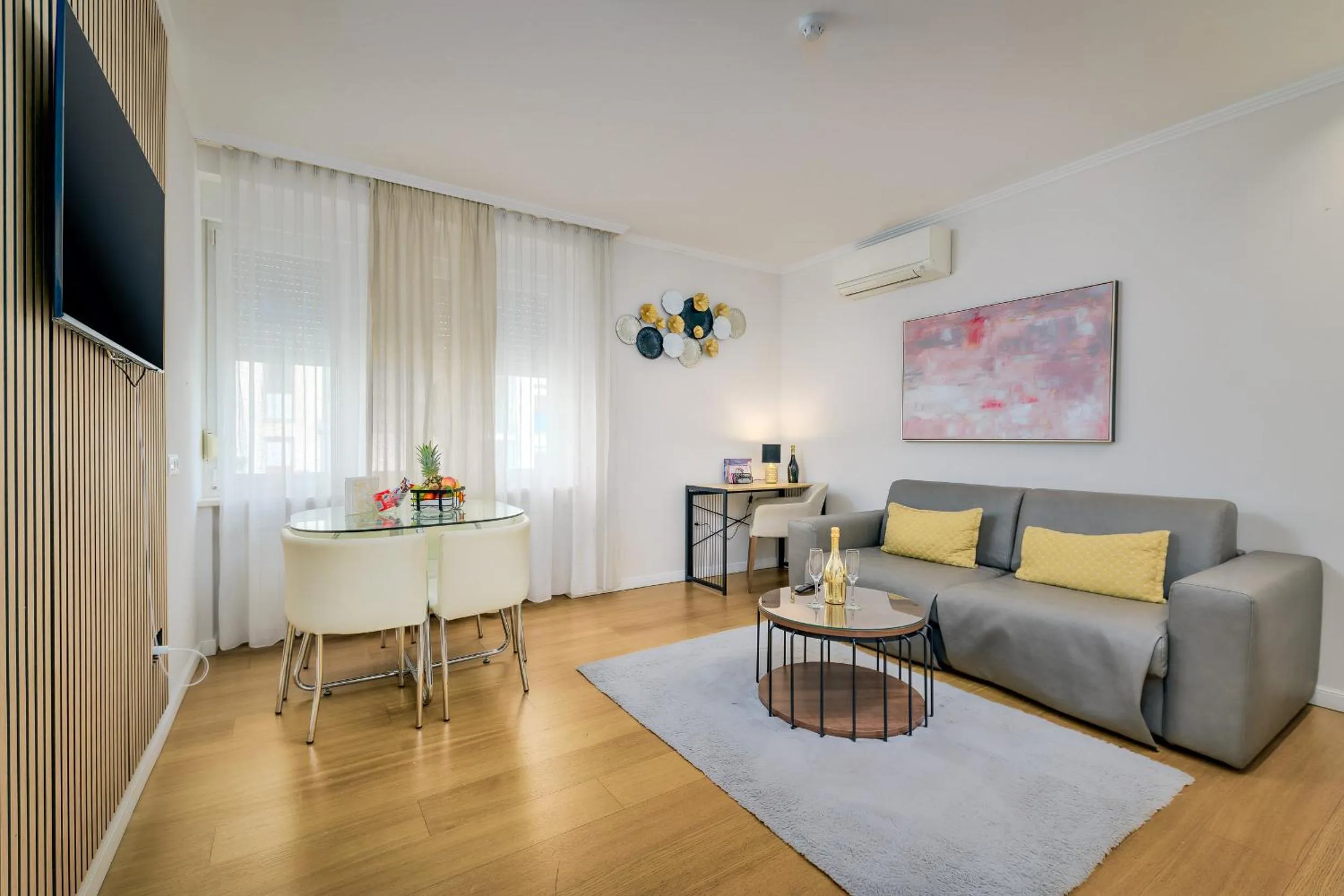 Living room in Madison Luxury Apartments & Rooms