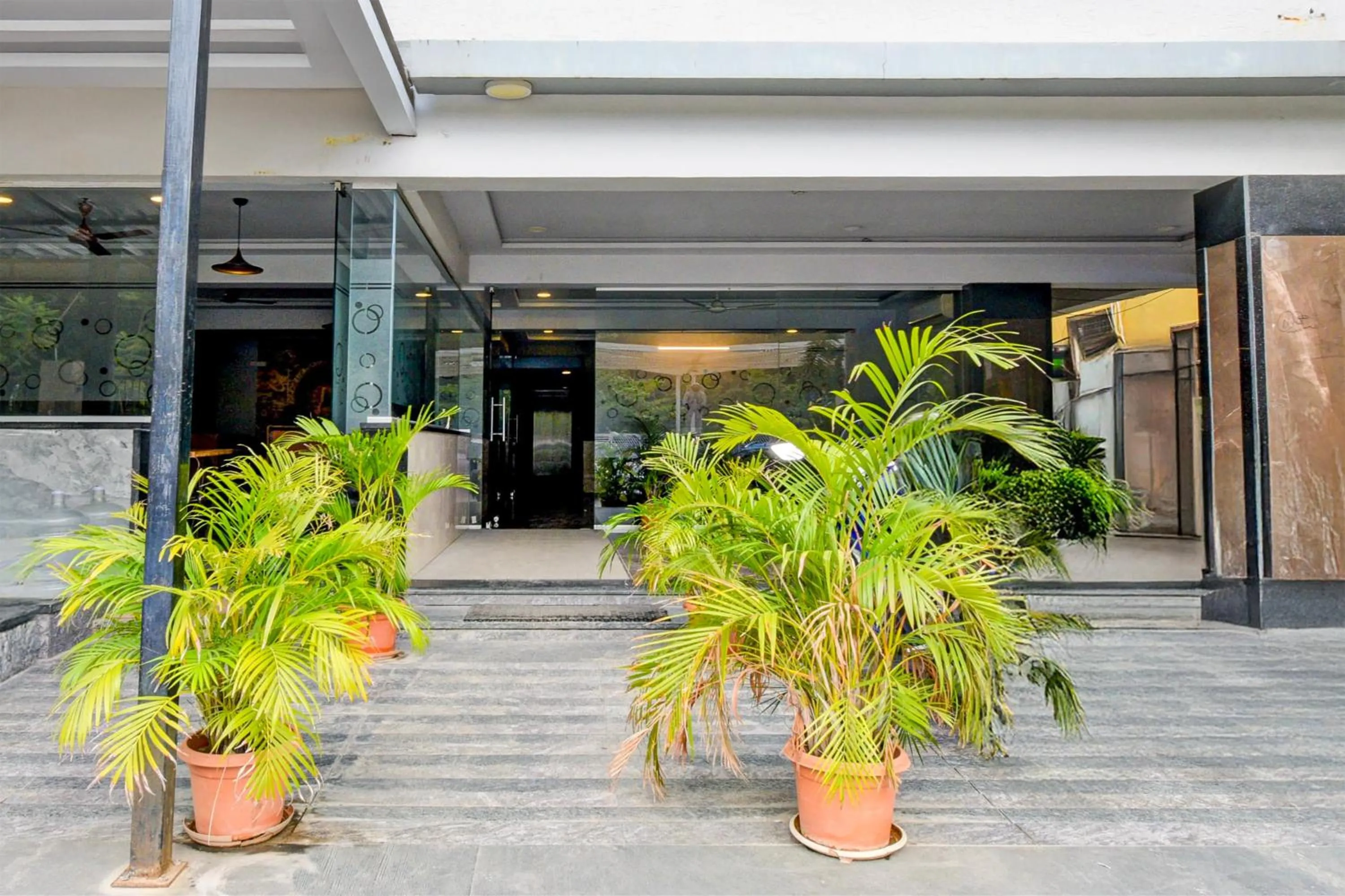 Facade/entrance in Super Townhouse HiTech city Hyderabad