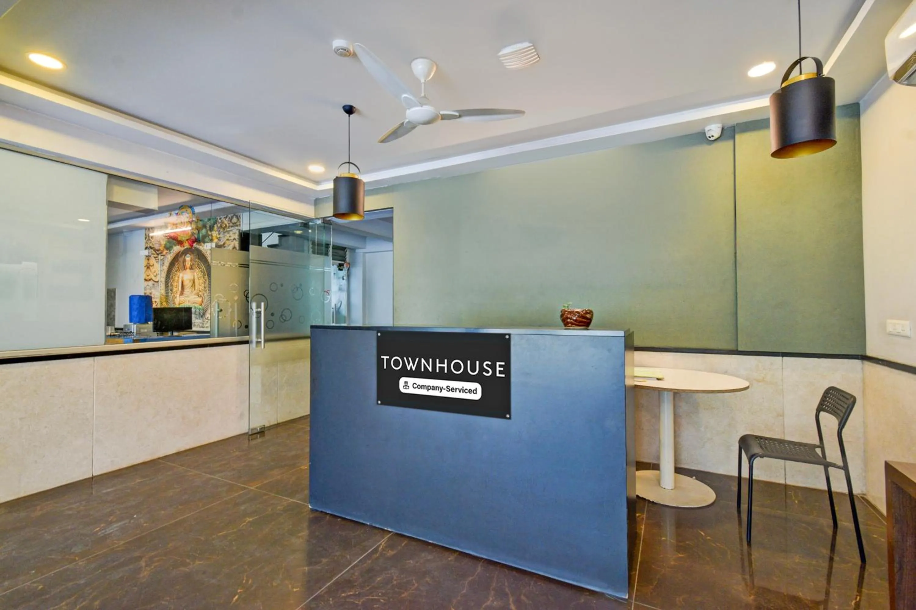 Lobby or reception in Super Townhouse HiTech city Hyderabad