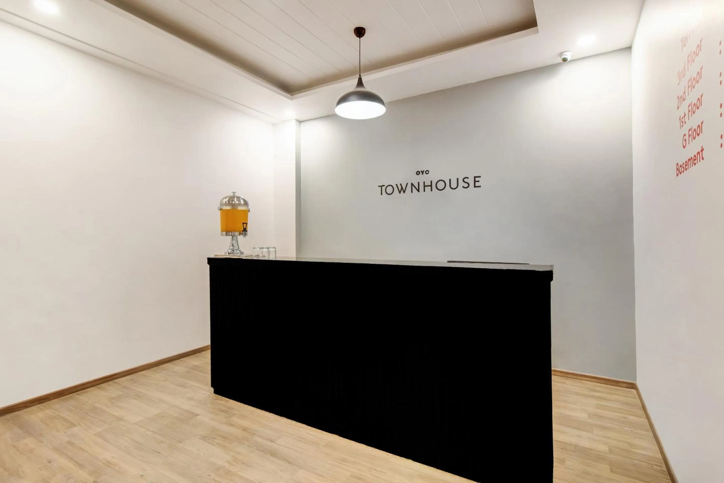 Lobby or reception in Townhouse Jaipur Airport