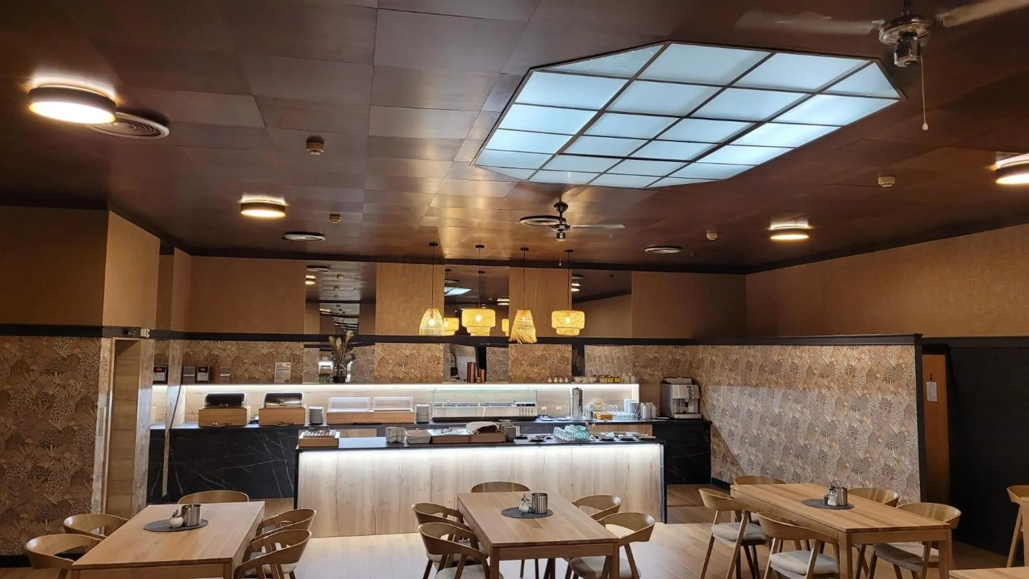 Breakfast in Hotel Česká Koruna