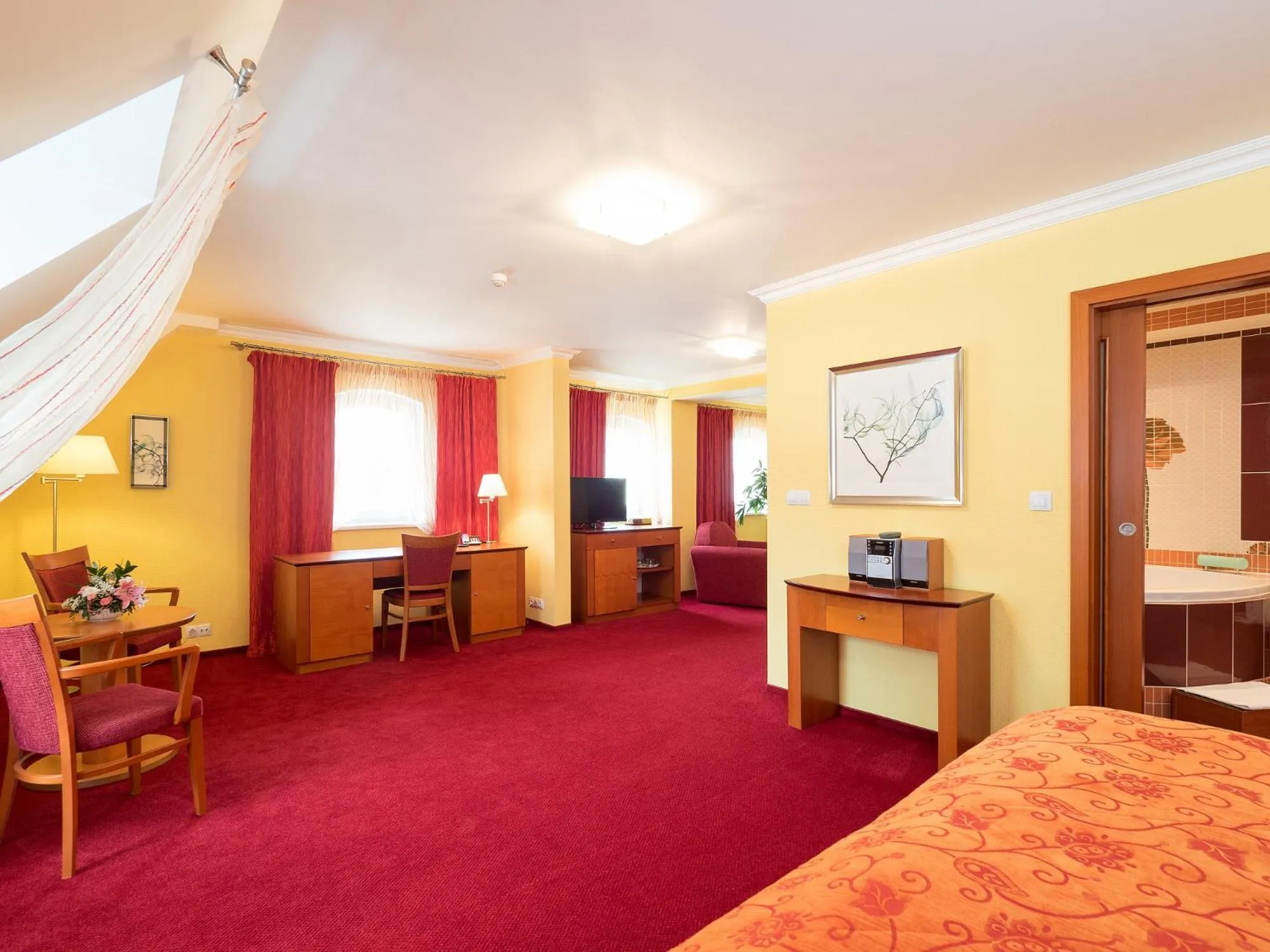 Area and facilities, Bed in Hotel Česká Koruna