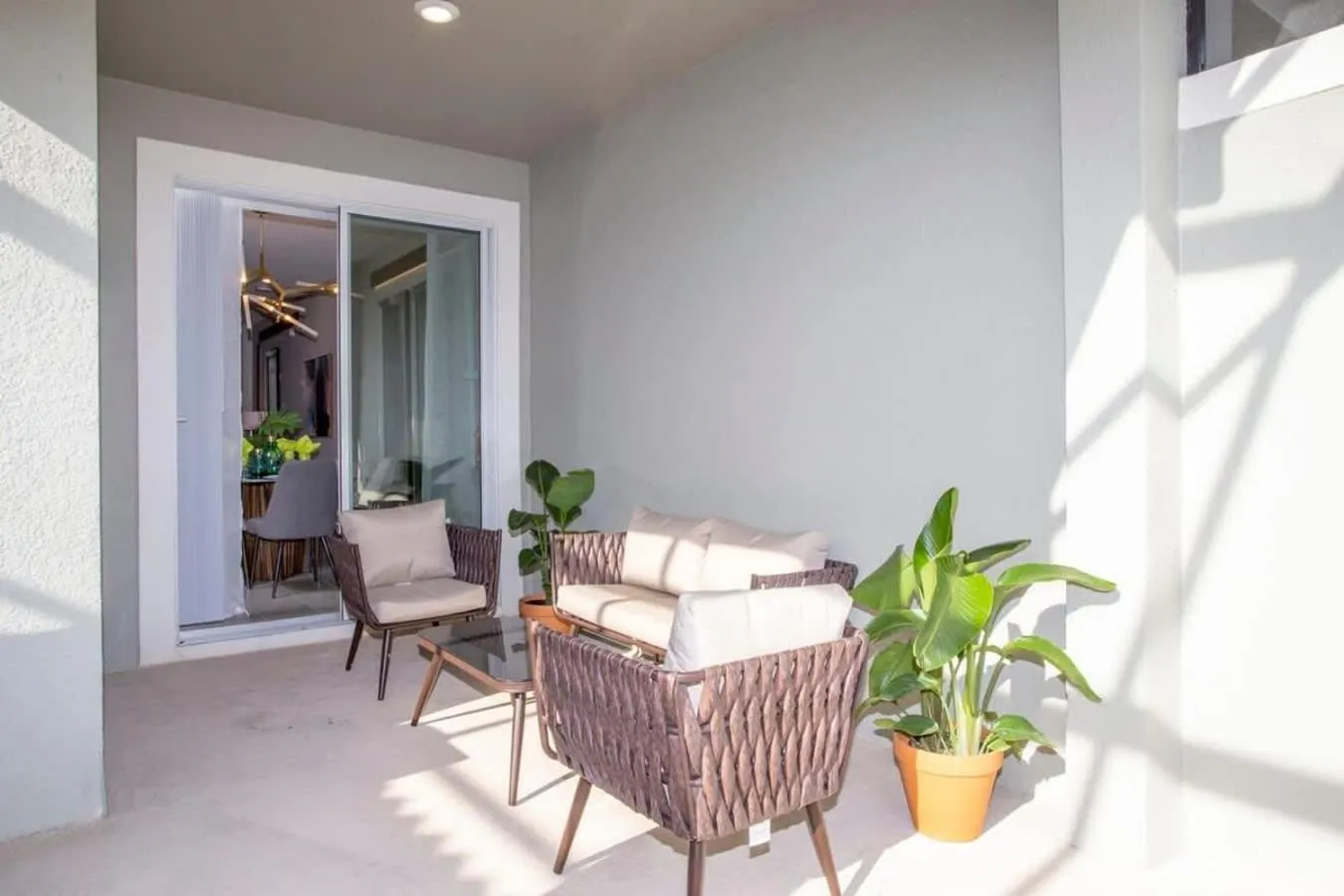 Gorgeous 4 Bedroom w/ Pool Close to Disney 4836