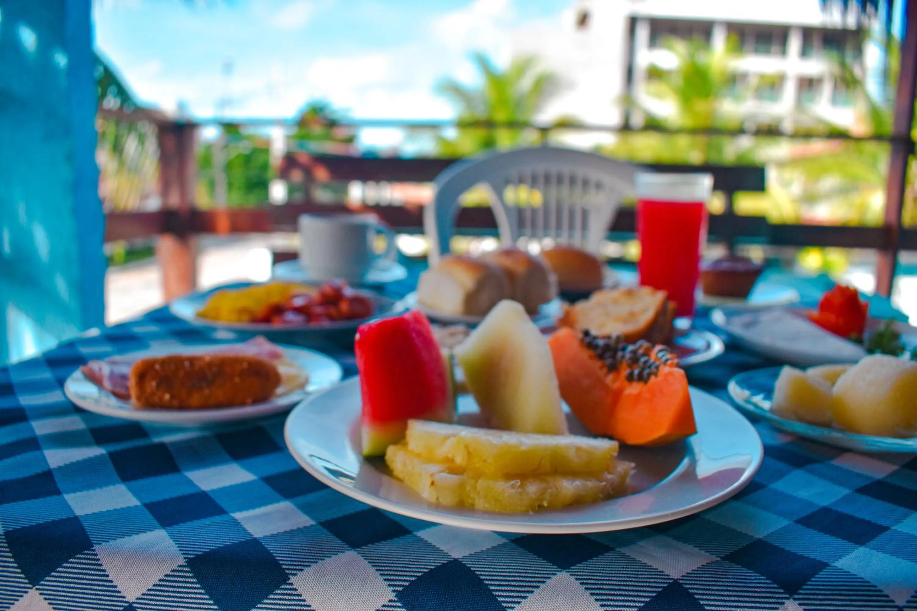 Breakfast in Pousada Casa Nui - Porto de Galinhas by Concavus