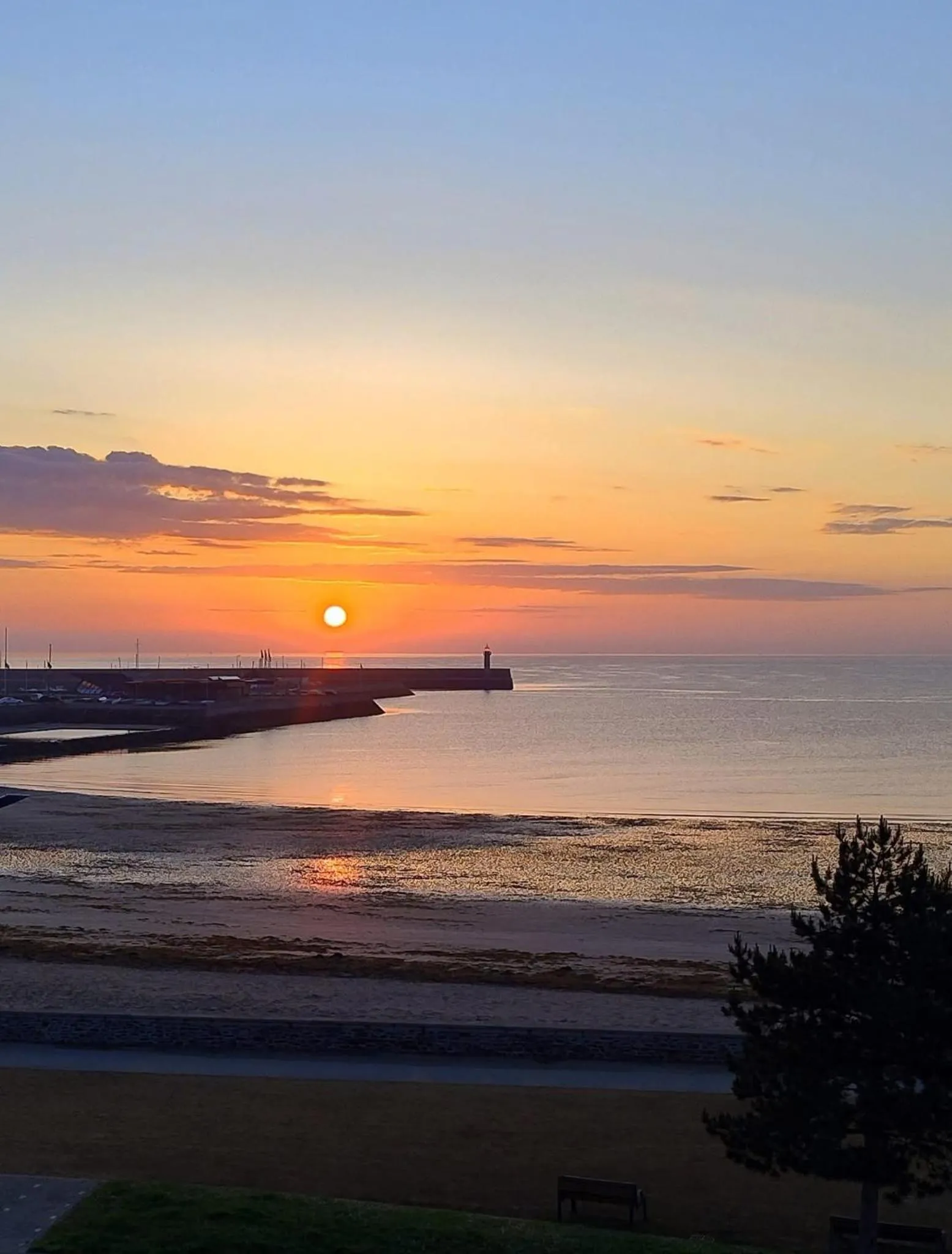 Beach in Brit Hotel Le Galion & Spa