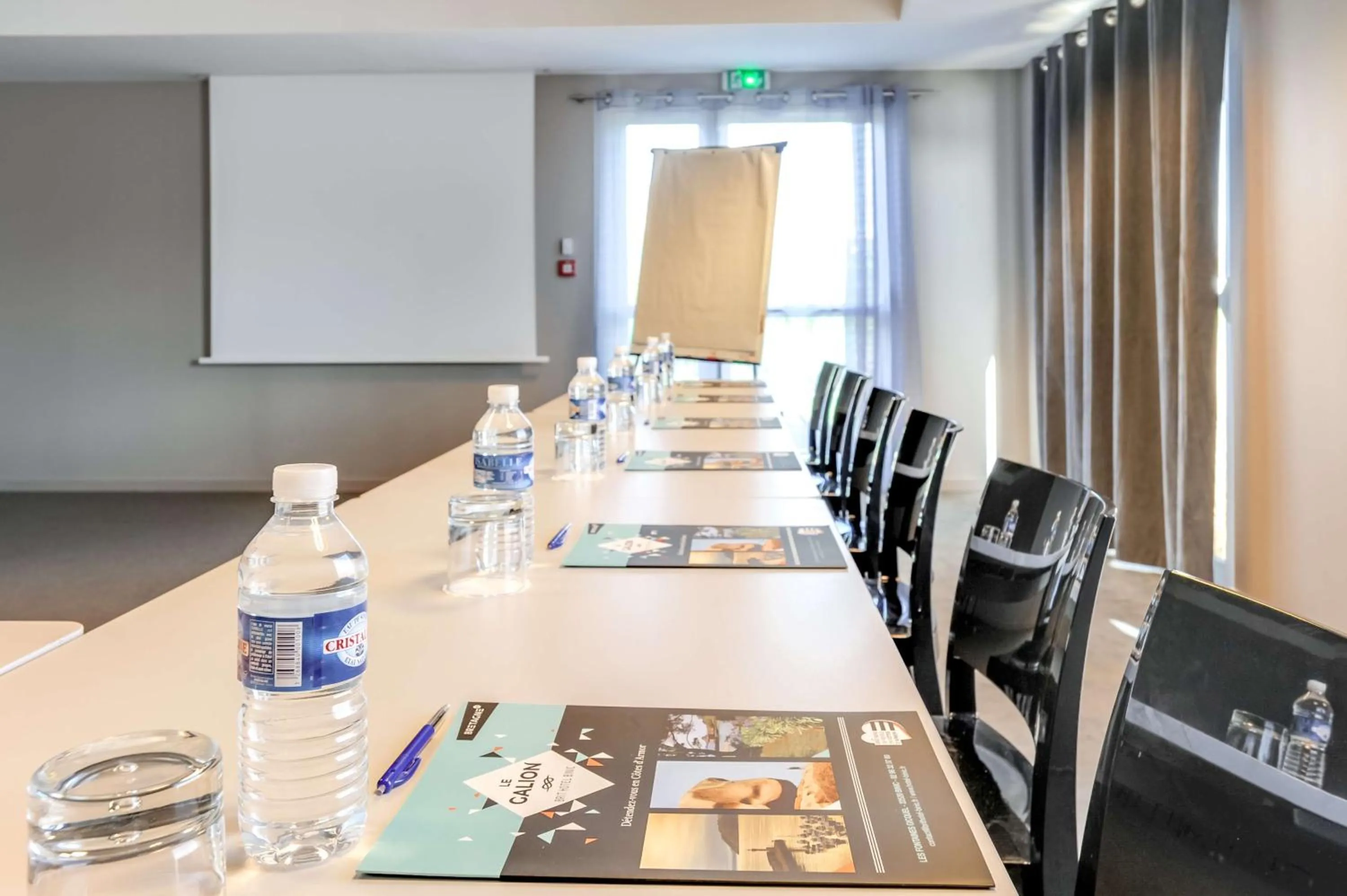 Meeting/conference room in Brit Hotel Le Galion & Spa