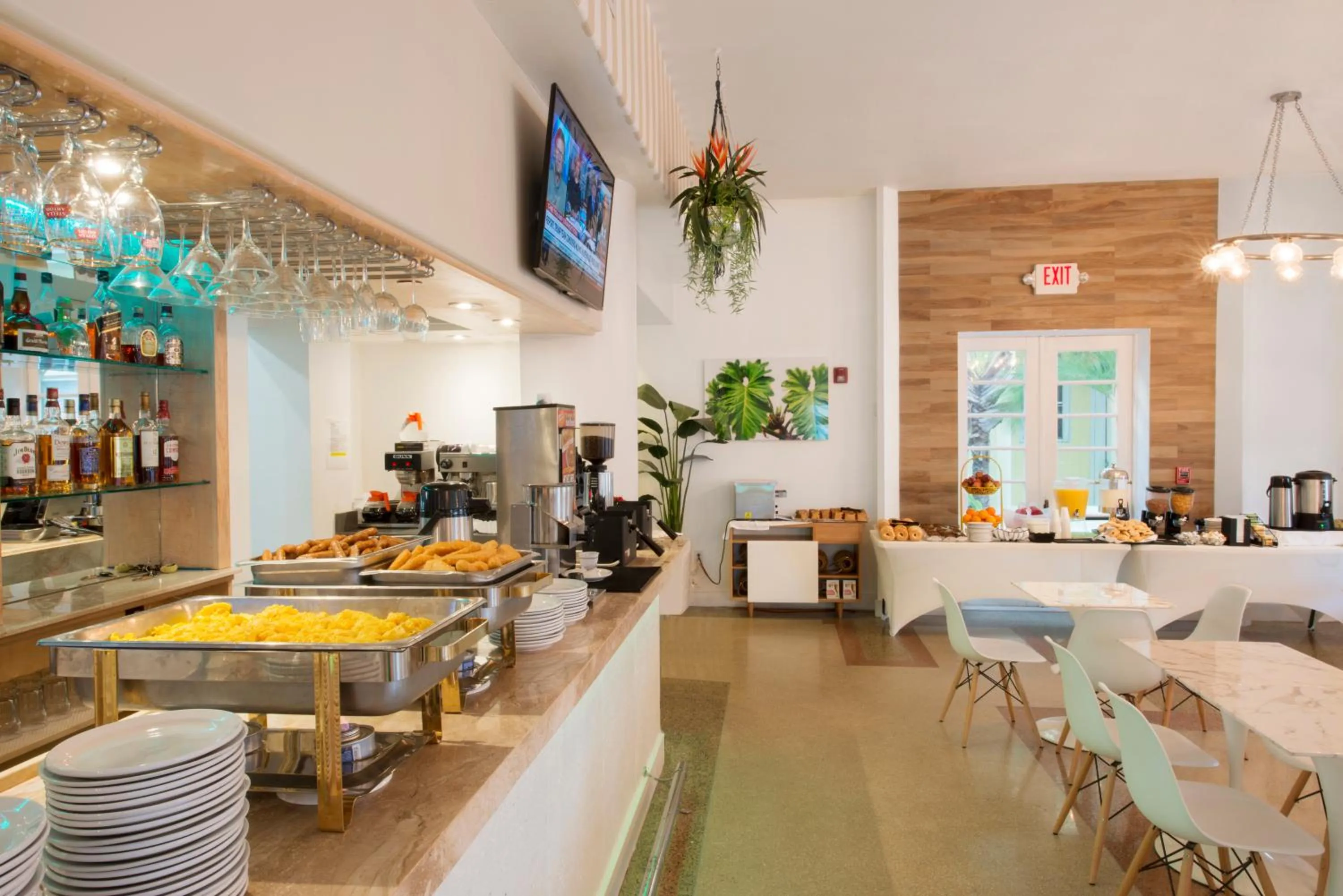 Buffet breakfast in Penguin Hotel