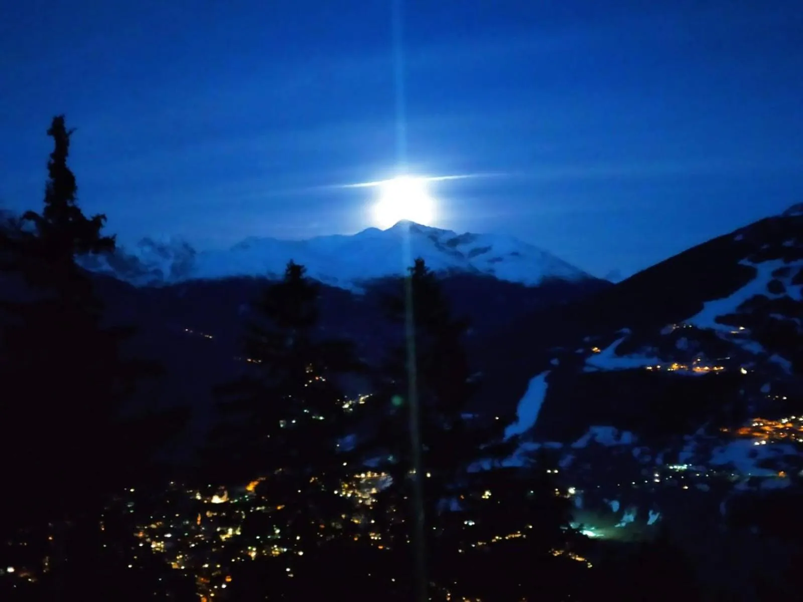 Night in Residence Mirage