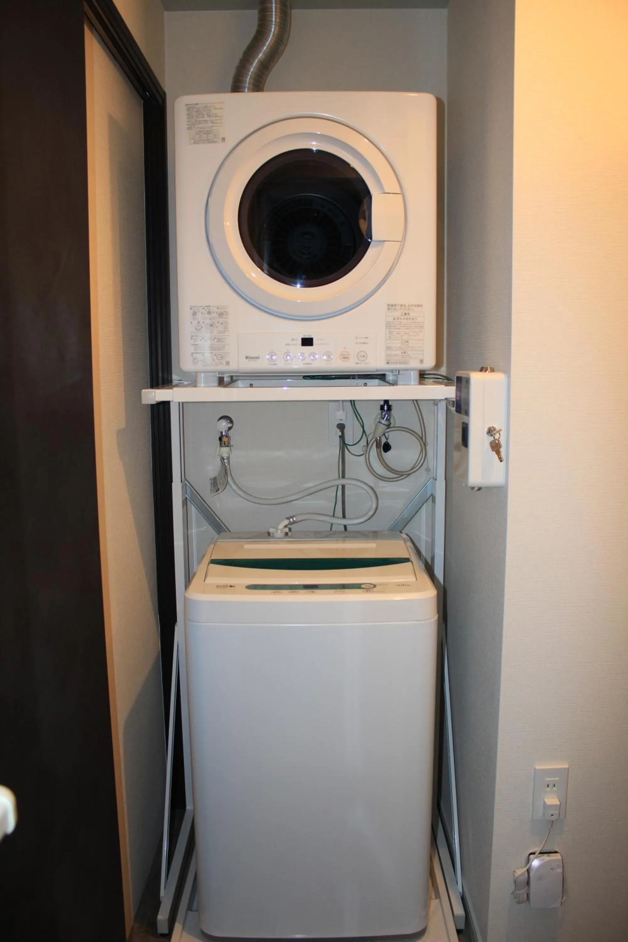 Photo of the whole room in Gate Inn Nago