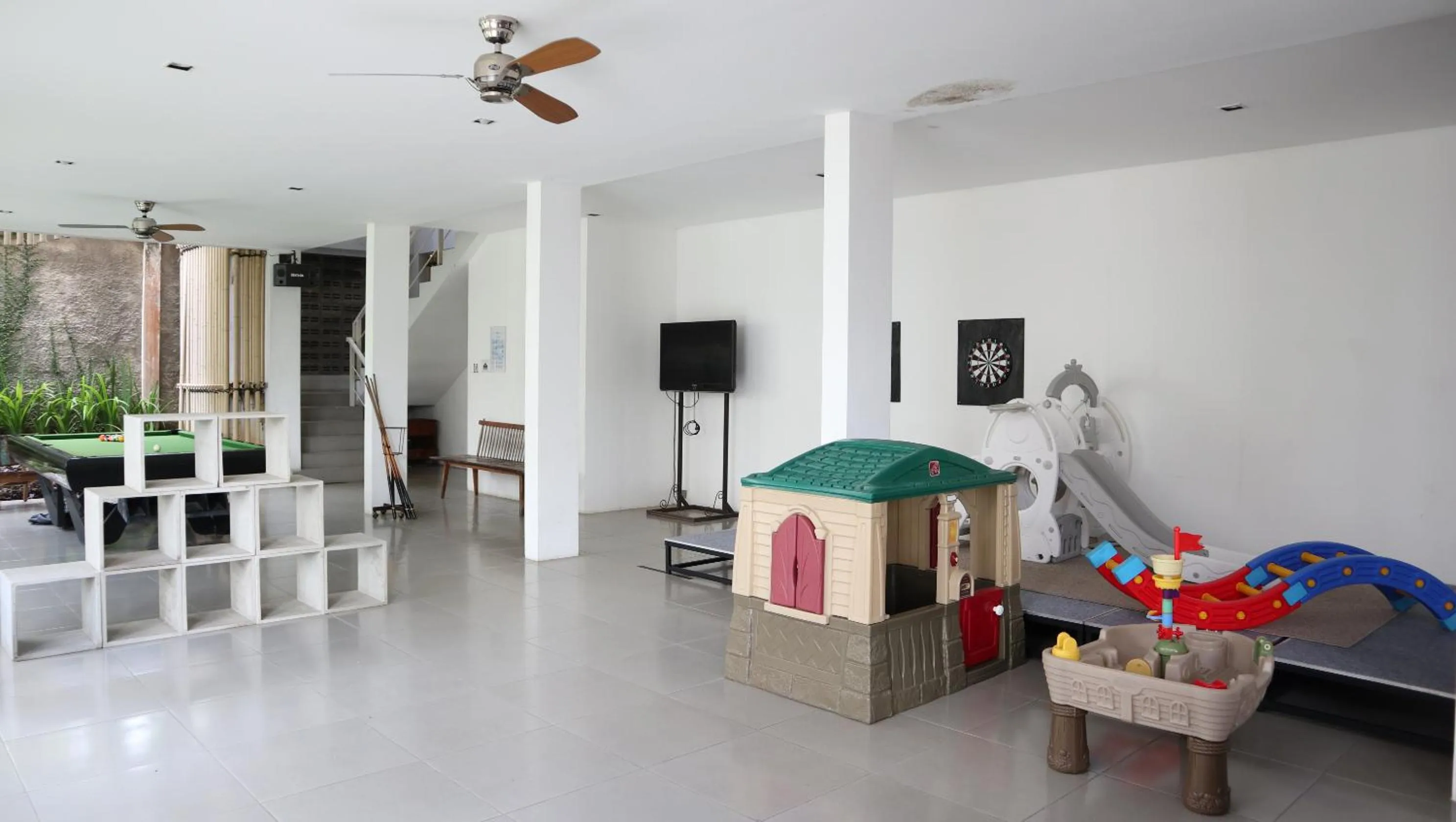 Kids's club in K Gallery Hotel