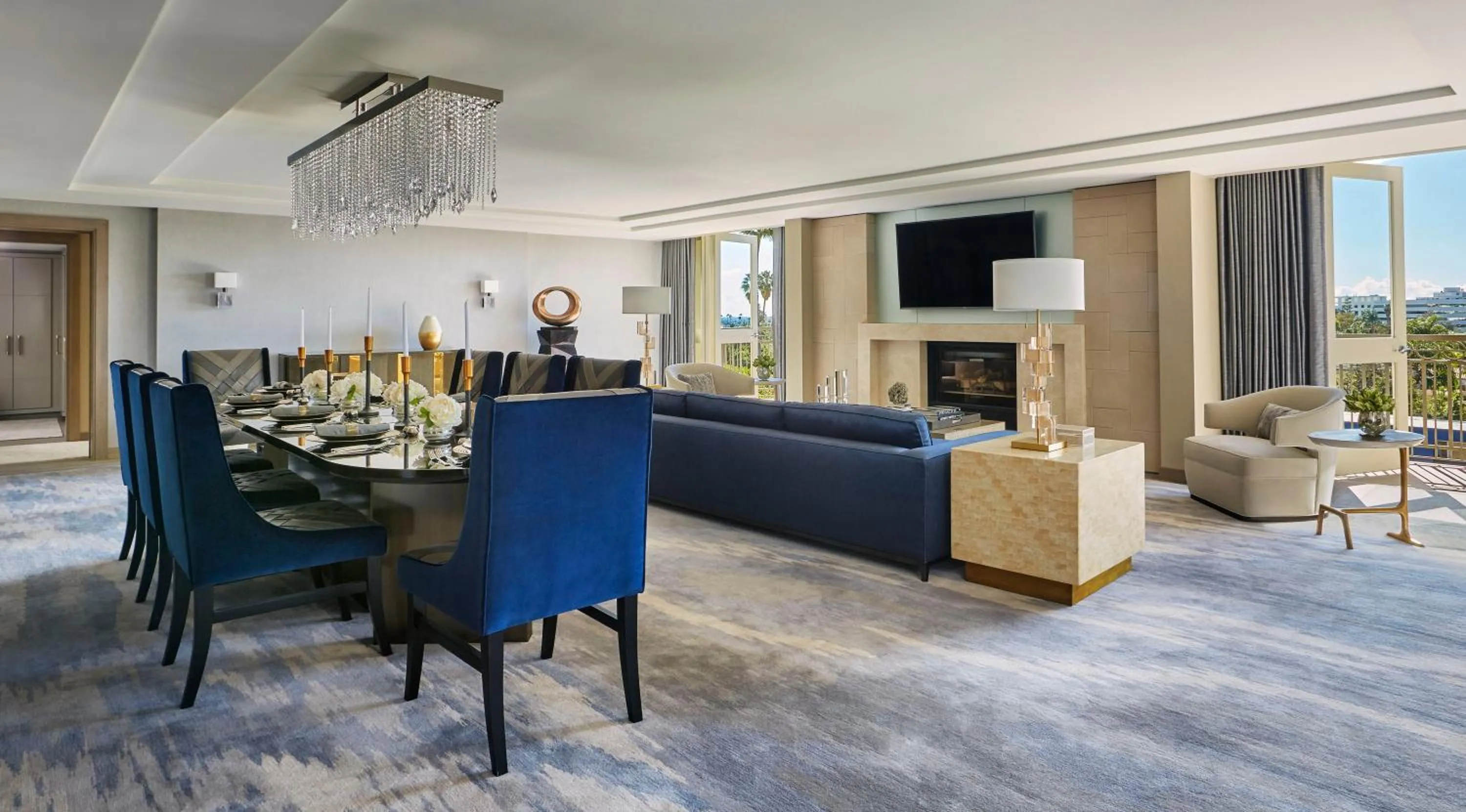 Photo of the whole room in L'Ermitage Beverly Hills