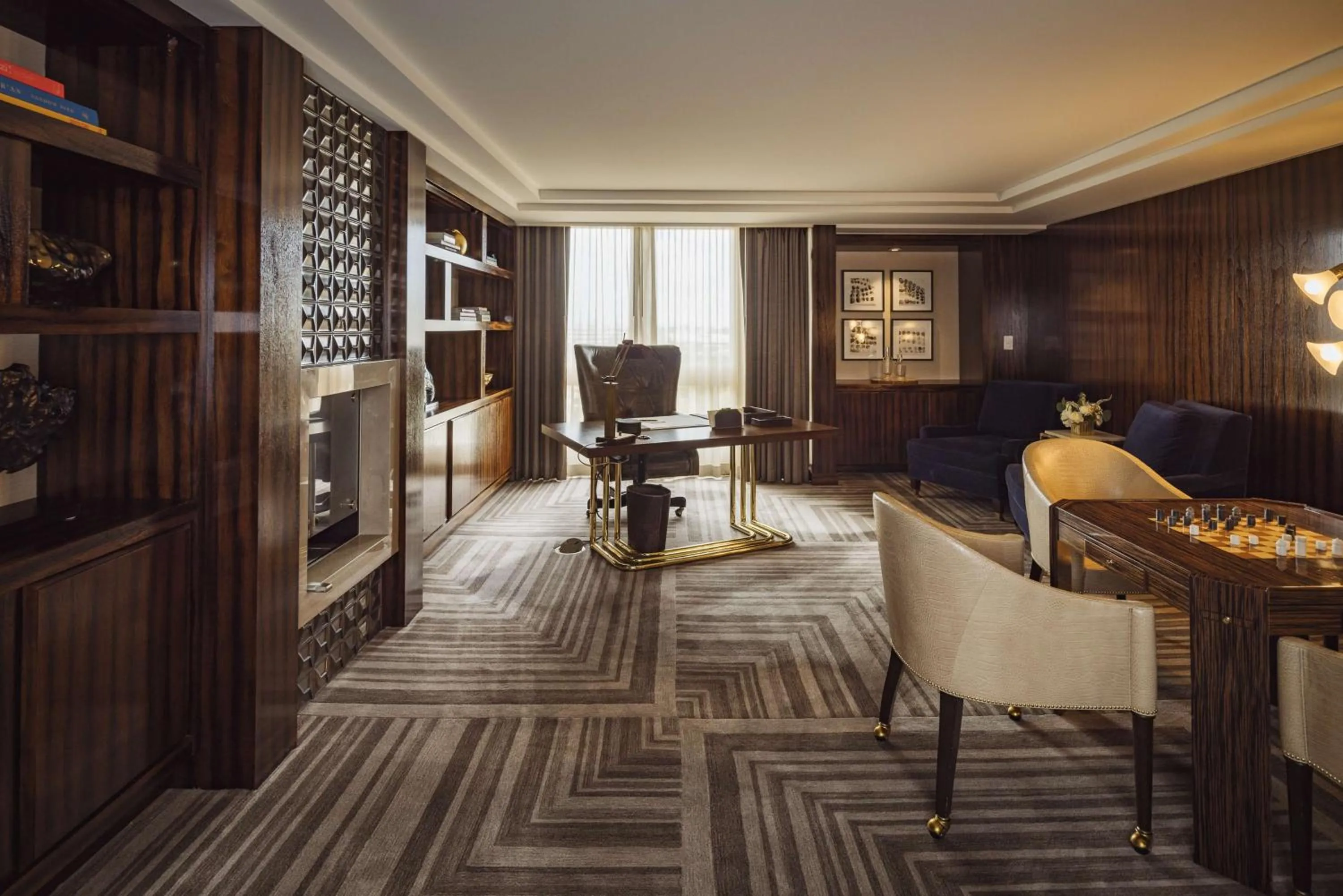 Photo of the whole room in L'Ermitage Beverly Hills