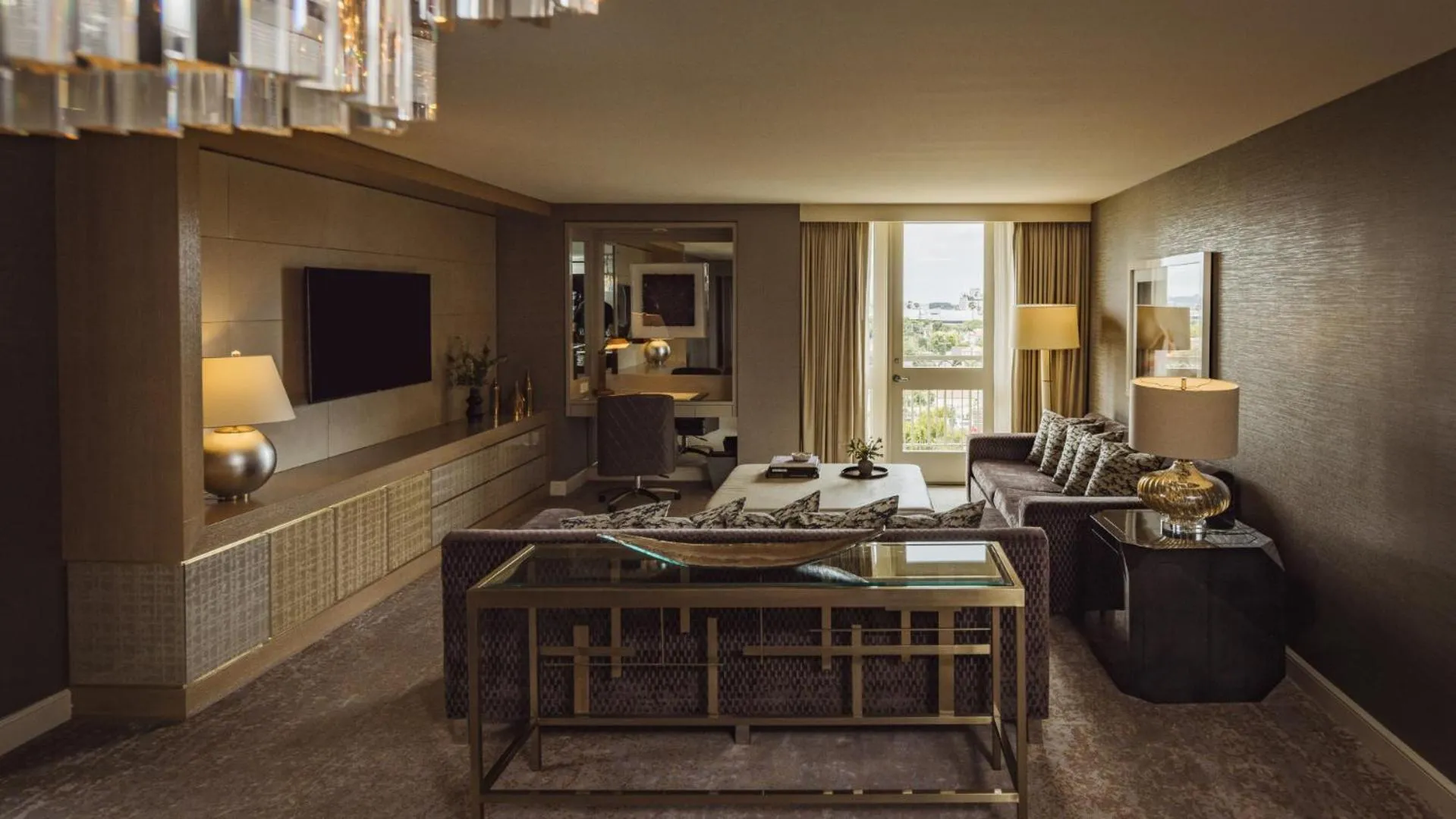 Living room in L'Ermitage Beverly Hills