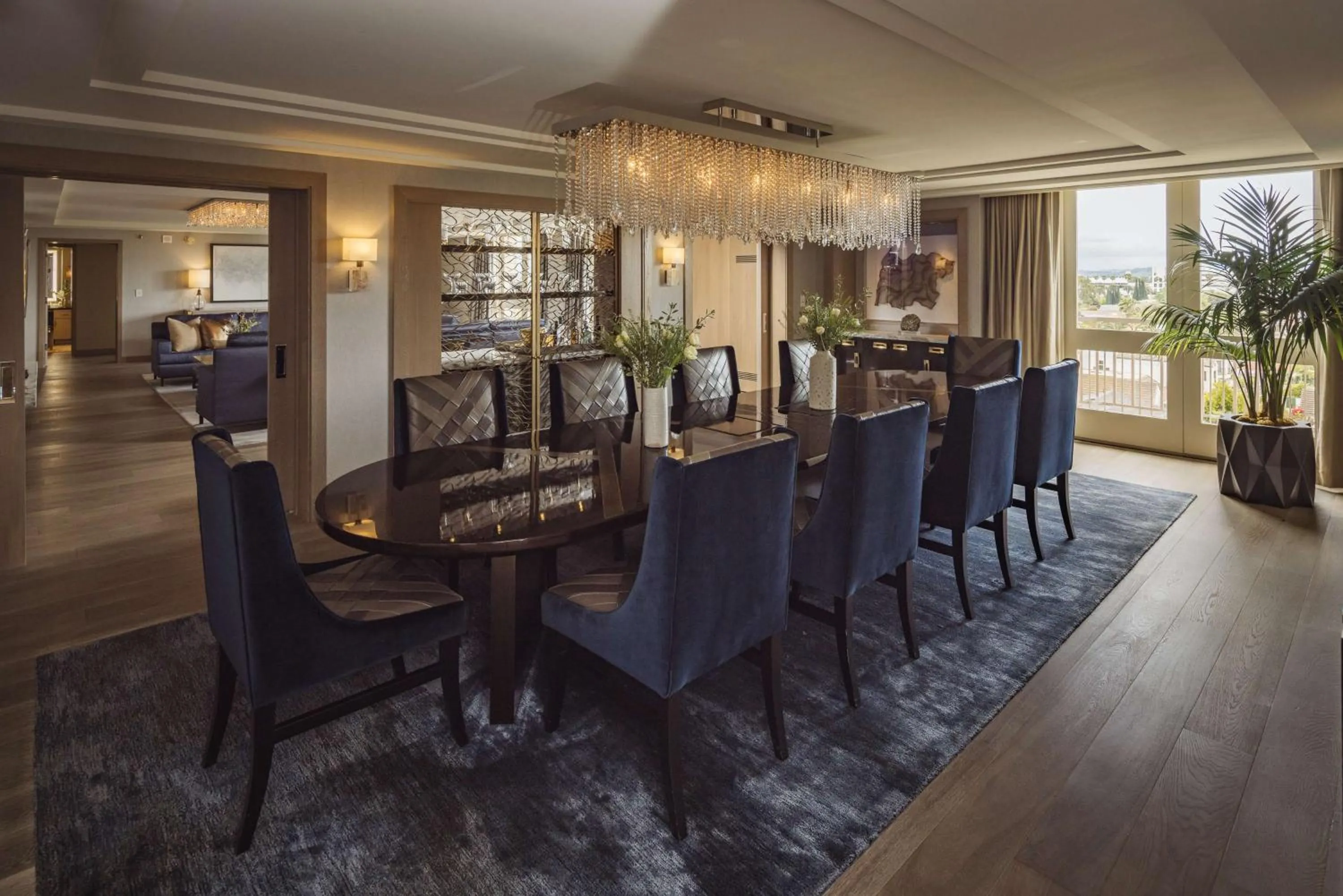 Photo of the whole room in L'Ermitage Beverly Hills