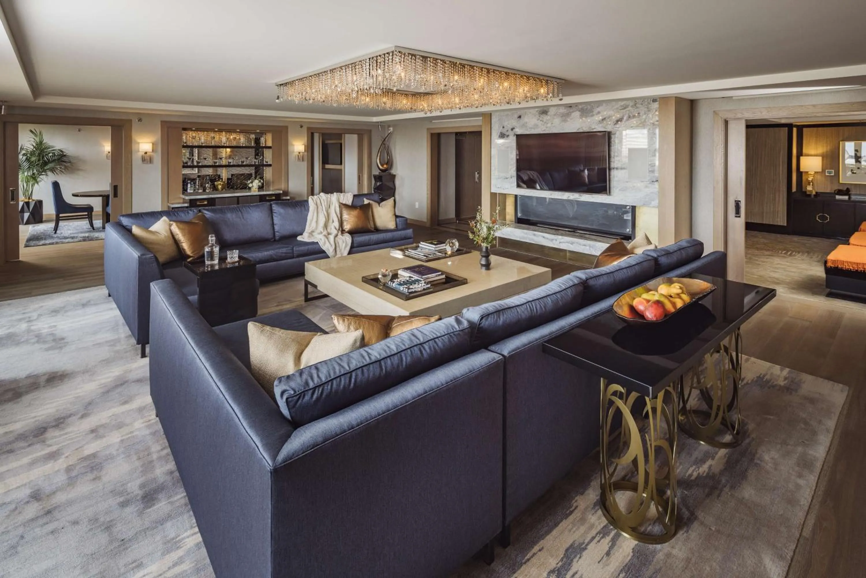 Photo of the whole room in L'Ermitage Beverly Hills